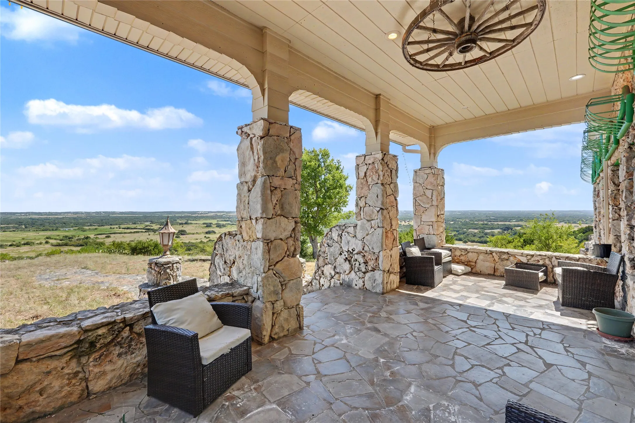 Farm For Sale in Bosque County , 10771 Highway 6, Meridian, Texas 76665, 6 Bedroom, 7 Bathroom, Garage spaces, 12,822 Sqft, built in 1999, mls#21404254, Real Estate Agent in Meridian, Homes For Sale in Bosque county, Homes For Sale in Meridian, Realtor in Meridian Texas, Real Estate Brokerage Independent Realty Texas, Luminita Cordes Realtor