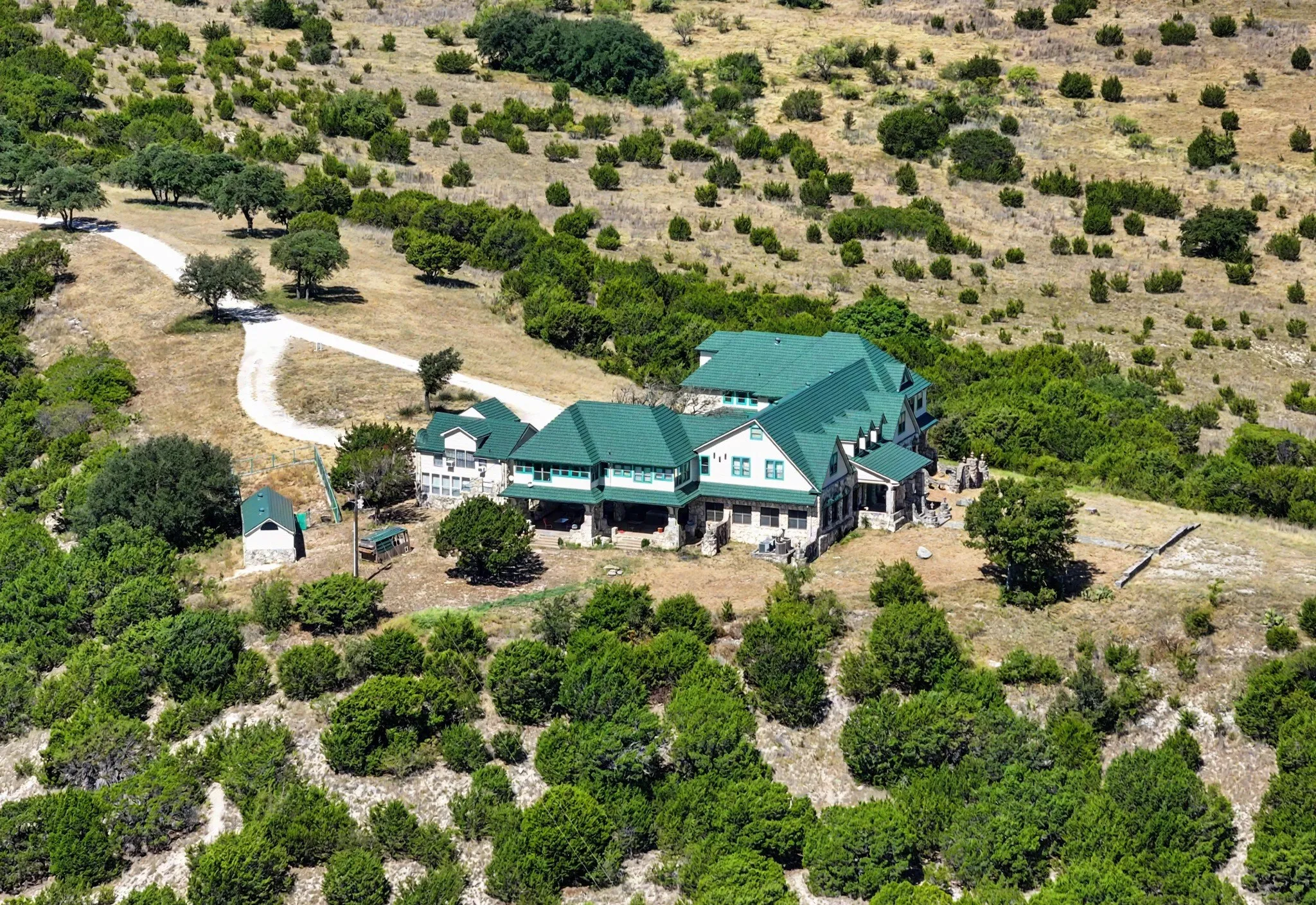 Farm For Sale in Bosque County , 10771 Highway 6, Meridian, Texas 76665, 6 Bedroom, 7 Bathroom, Garage spaces, 12,822 Sqft, built in 1999, mls#21404254, Real Estate Agent in Meridian, Homes For Sale in Bosque county, Homes For Sale in Meridian, Realtor in Meridian Texas, Real Estate Brokerage Independent Realty Texas, Luminita Cordes Realtor