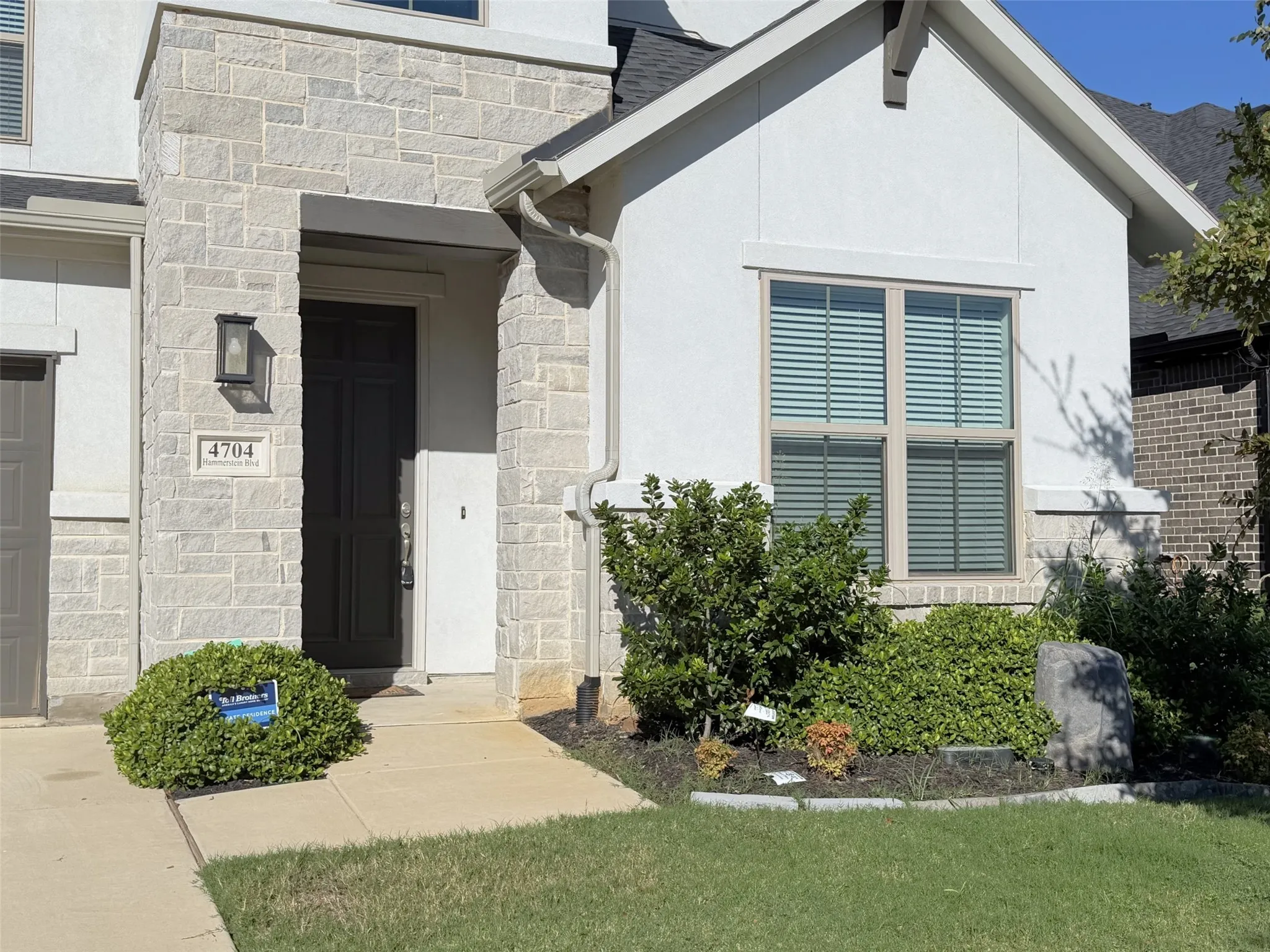Single Family Residence For Rent in Denton County , 4704 Hammerstein Boulevard, Denton, Texas 76210, 4 Bedroom, 4 Bathroom, 2 Garage spaces, 2,537 Sqft, built in 2022, mls#21404642, Real Estate Agent in Denton, Homes For Rent in Denton county, Homes For Rent in Denton, Realtor in Denton Texas, Real Estate Brokerage Independent Realty Texas, Luminita Cordes Realtor