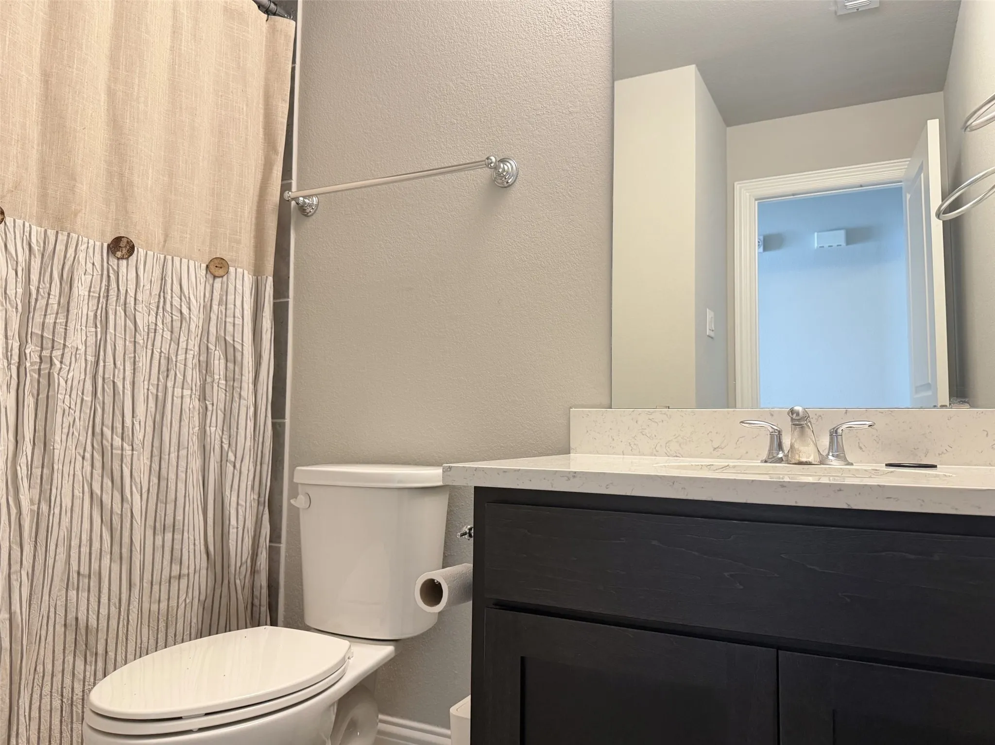 Single Family Residence For Rent in Denton County , 4704 Hammerstein Boulevard, Denton, Texas 76210, 4 Bedroom, 4 Bathroom, 2 Garage spaces, 2,537 Sqft, built in 2022, mls#21404642, Real Estate Agent in Denton, Homes For Rent in Denton county, Homes For Rent in Denton, Realtor in Denton Texas, Real Estate Brokerage Independent Realty Texas, Luminita Cordes Realtor