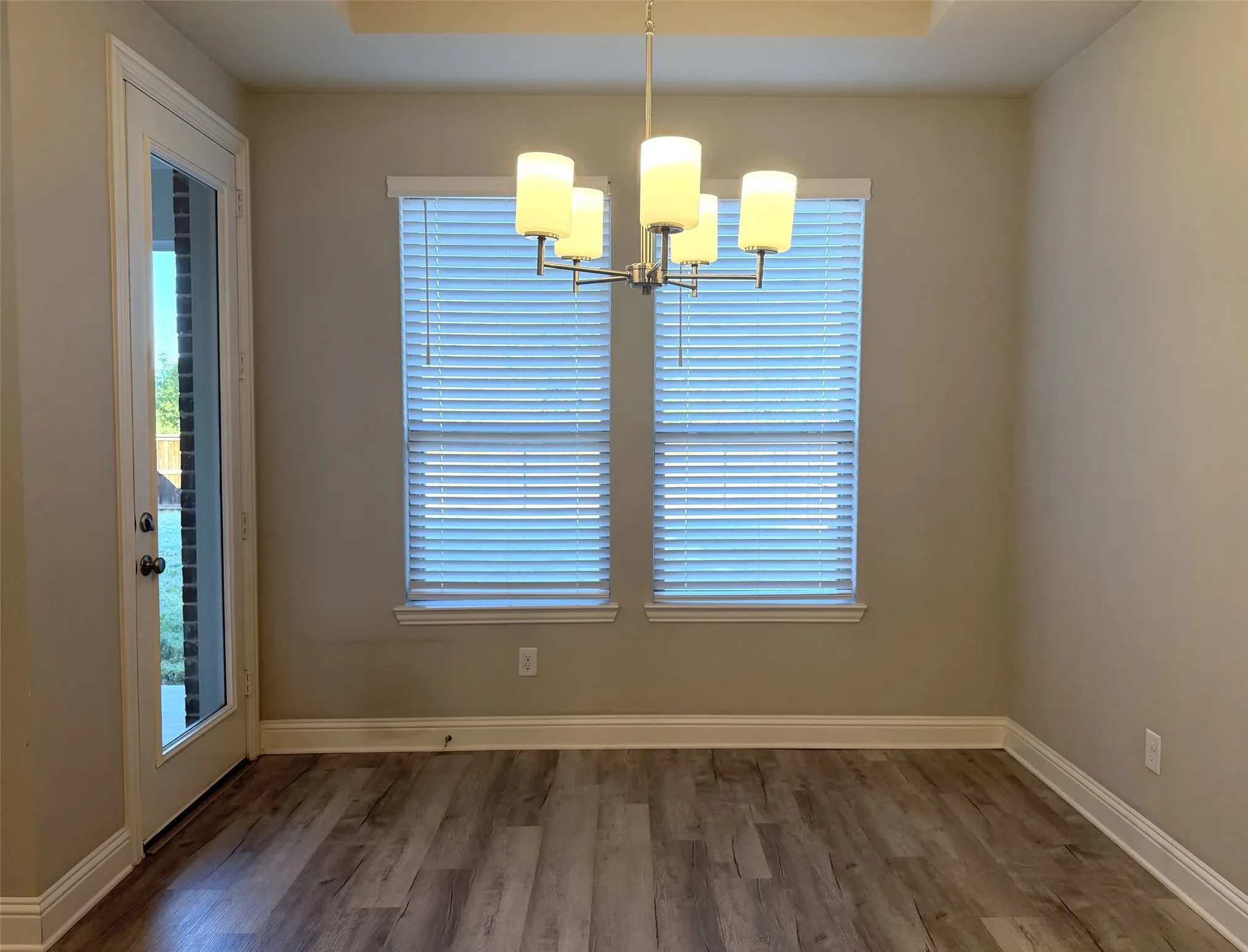Single Family Residence For Rent in Denton County , 4704 Hammerstein Boulevard, Denton, Texas 76210, 4 Bedroom, 4 Bathroom, 2 Garage spaces, 2,537 Sqft, built in 2022, mls#21404642, Real Estate Agent in Denton, Homes For Rent in Denton county, Homes For Rent in Denton, Realtor in Denton Texas, Real Estate Brokerage Independent Realty Texas, Luminita Cordes Realtor
