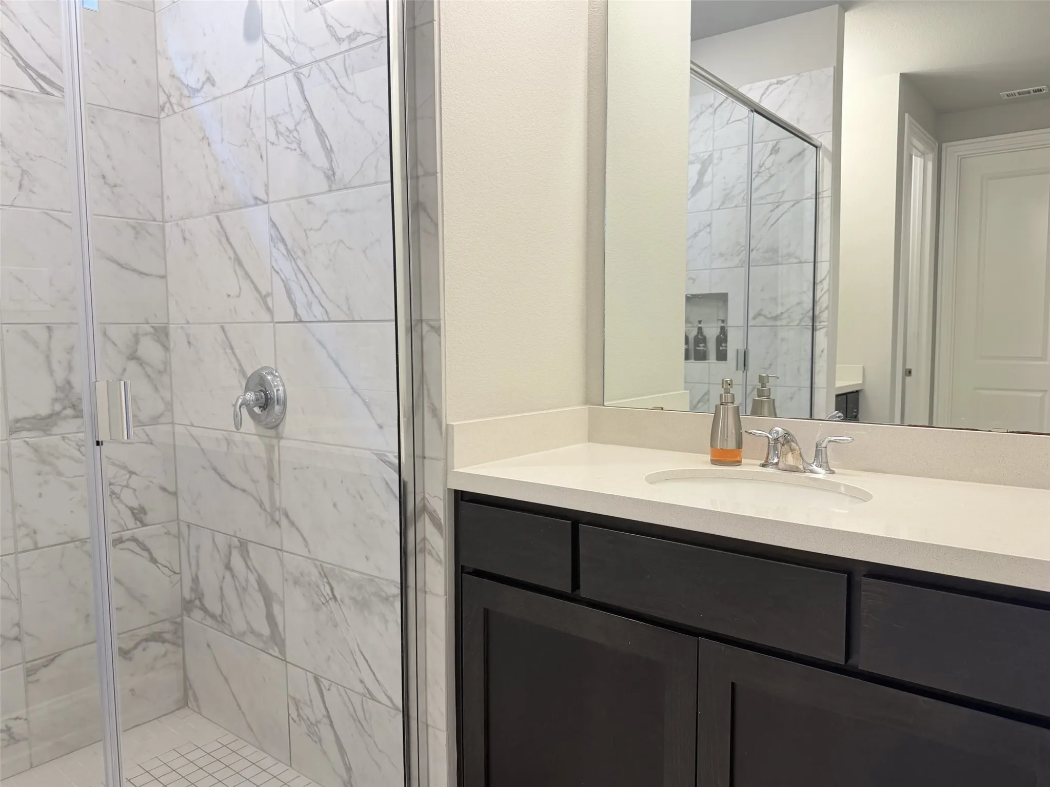 Single Family Residence For Rent in Denton County , 4704 Hammerstein Boulevard, Denton, Texas 76210, 4 Bedroom, 4 Bathroom, 2 Garage spaces, 2,537 Sqft, built in 2022, mls#21404642, Real Estate Agent in Denton, Homes For Rent in Denton county, Homes For Rent in Denton, Realtor in Denton Texas, Real Estate Brokerage Independent Realty Texas, Luminita Cordes Realtor