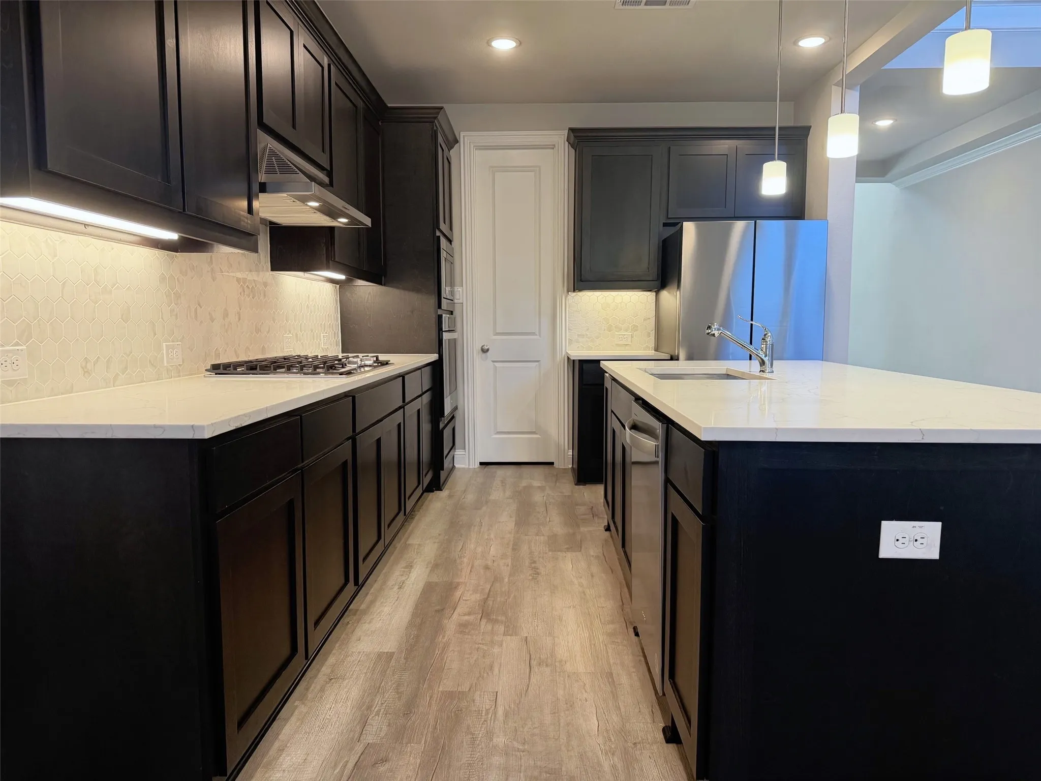 Single Family Residence For Rent in Denton County , 4704 Hammerstein Boulevard, Denton, Texas 76210, 4 Bedroom, 4 Bathroom, 2 Garage spaces, 2,537 Sqft, built in 2022, mls#21404642, Real Estate Agent in Denton, Homes For Rent in Denton county, Homes For Rent in Denton, Realtor in Denton Texas, Real Estate Brokerage Independent Realty Texas, Luminita Cordes Realtor