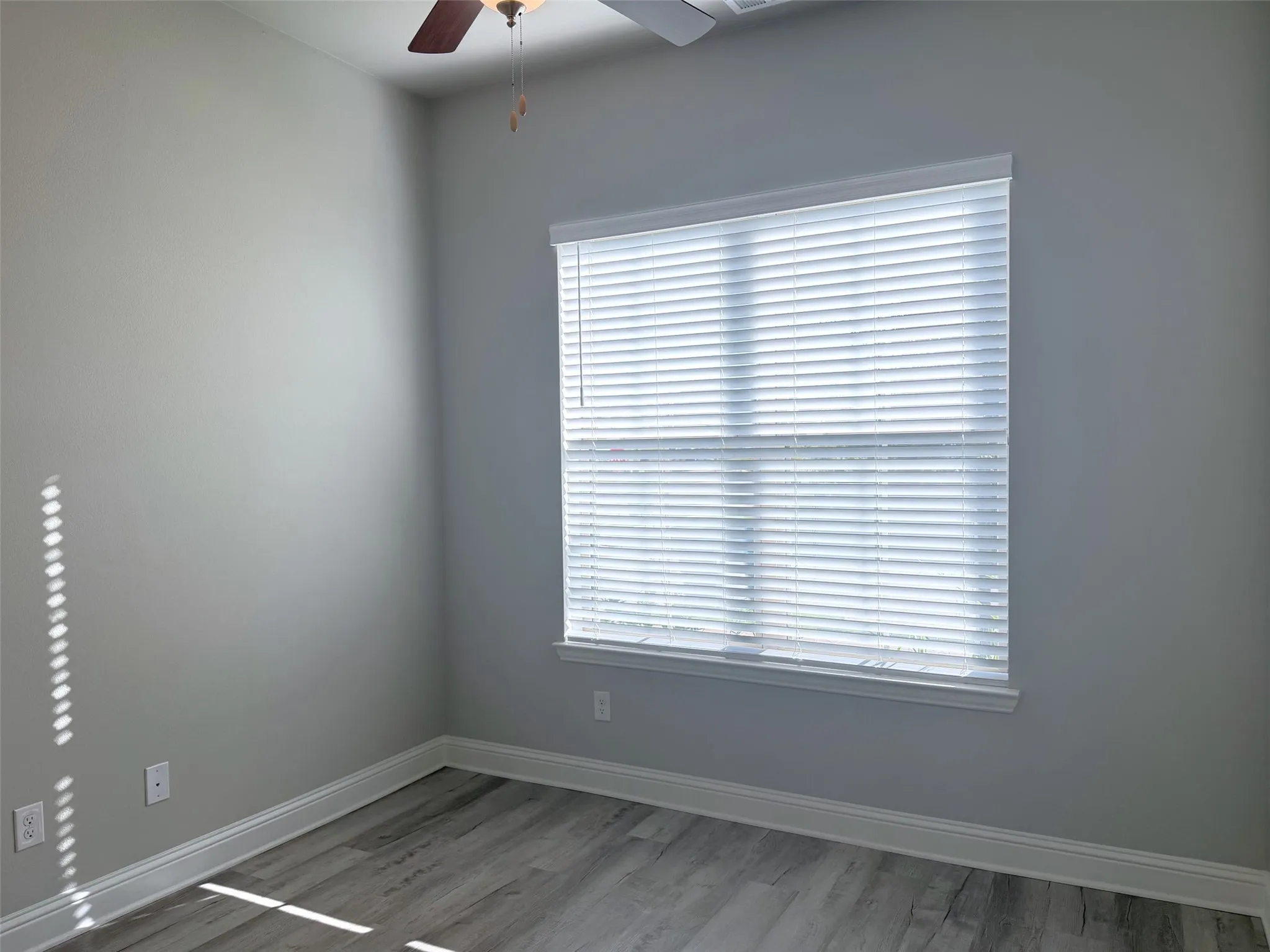 Single Family Residence For Rent in Denton County , 4704 Hammerstein Boulevard, Denton, Texas 76210, 4 Bedroom, 4 Bathroom, 2 Garage spaces, 2,537 Sqft, built in 2022, mls#21404642, Real Estate Agent in Denton, Homes For Rent in Denton county, Homes For Rent in Denton, Realtor in Denton Texas, Real Estate Brokerage Independent Realty Texas, Luminita Cordes Realtor