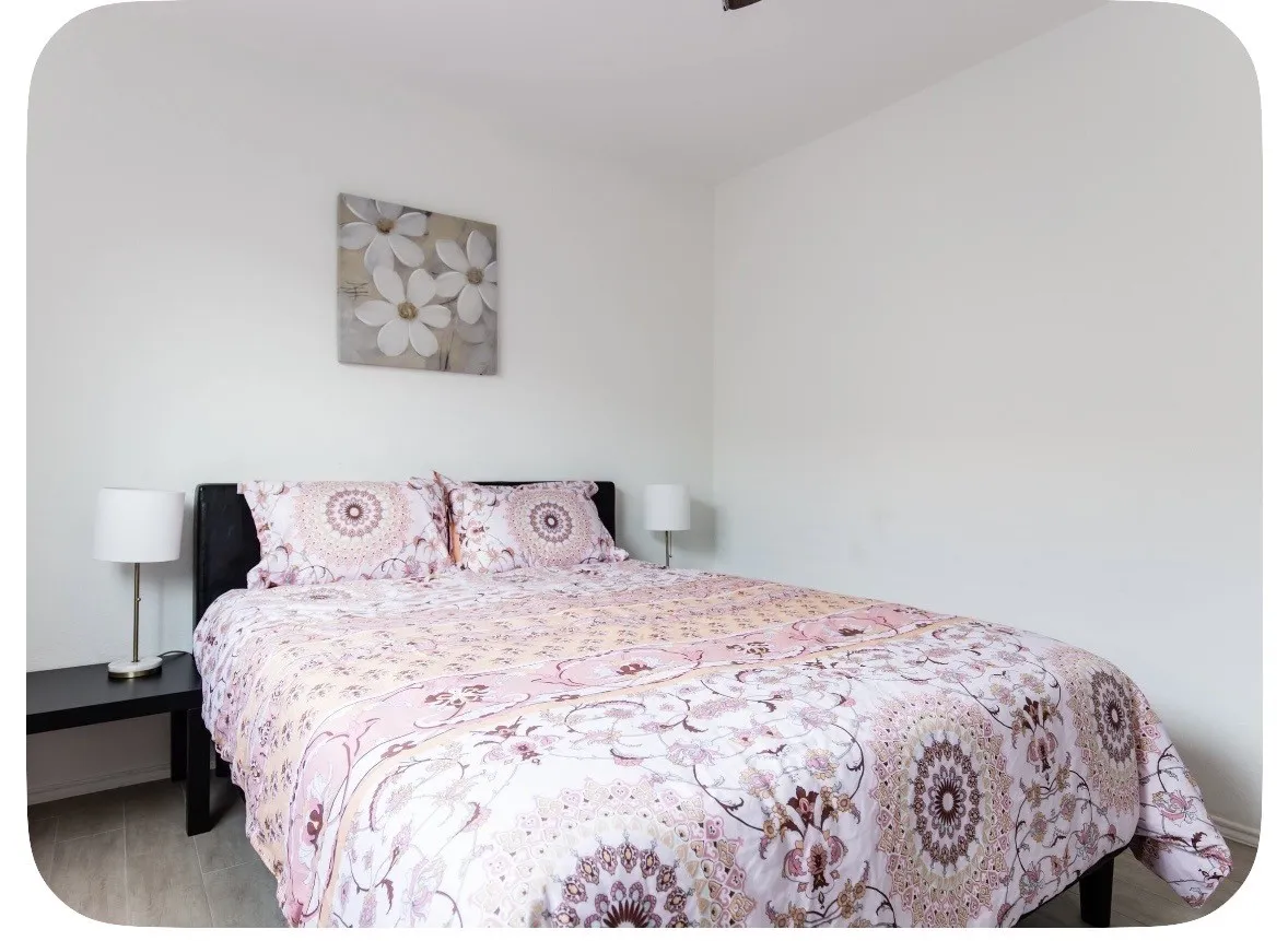 Townhouse For Sale in Tarrant County , 2330 Kingsway Drive, Arlington, Texas 76012, 3 Bedroom, 3 Bathroom, 1 Garage spaces, 1,586 Sqft, built in 2007, mls#21404886, Real Estate Agent in Arlington, Homes For Sale in Tarrant county, Homes For Sale in Arlington, Realtor in Arlington Texas, Real Estate Brokerage Independent Realty Texas, Luminita Cordes Realtor