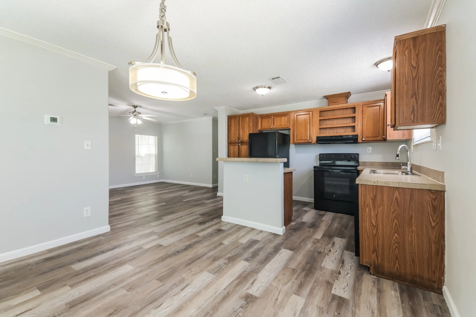 Single Family Residence For Rent in Dallas County , 2536 Kool Avenue, Dallas, Texas 75241, 3 Bedroom, 2 Bathroom, Garage spaces, 1,316 Sqft, built in 2003, mls#21405039, Real Estate Agent in Dallas, Homes For Rent in Dallas county, Homes For Rent in Dallas, Realtor in Dallas Texas, Real Estate Brokerage Independent Realty Texas, Luminita Cordes Realtor