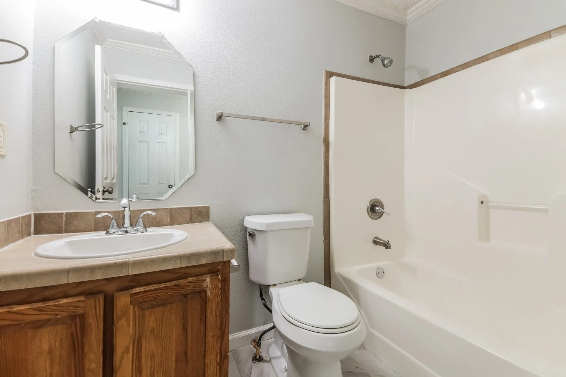 Single Family Residence For Rent in Dallas County , 2536 Kool Avenue, Dallas, Texas 75241, 3 Bedroom, 2 Bathroom, Garage spaces, 1,316 Sqft, built in 2003, mls#21405039, Real Estate Agent in Dallas, Homes For Rent in Dallas county, Homes For Rent in Dallas, Realtor in Dallas Texas, Real Estate Brokerage Independent Realty Texas, Luminita Cordes Realtor