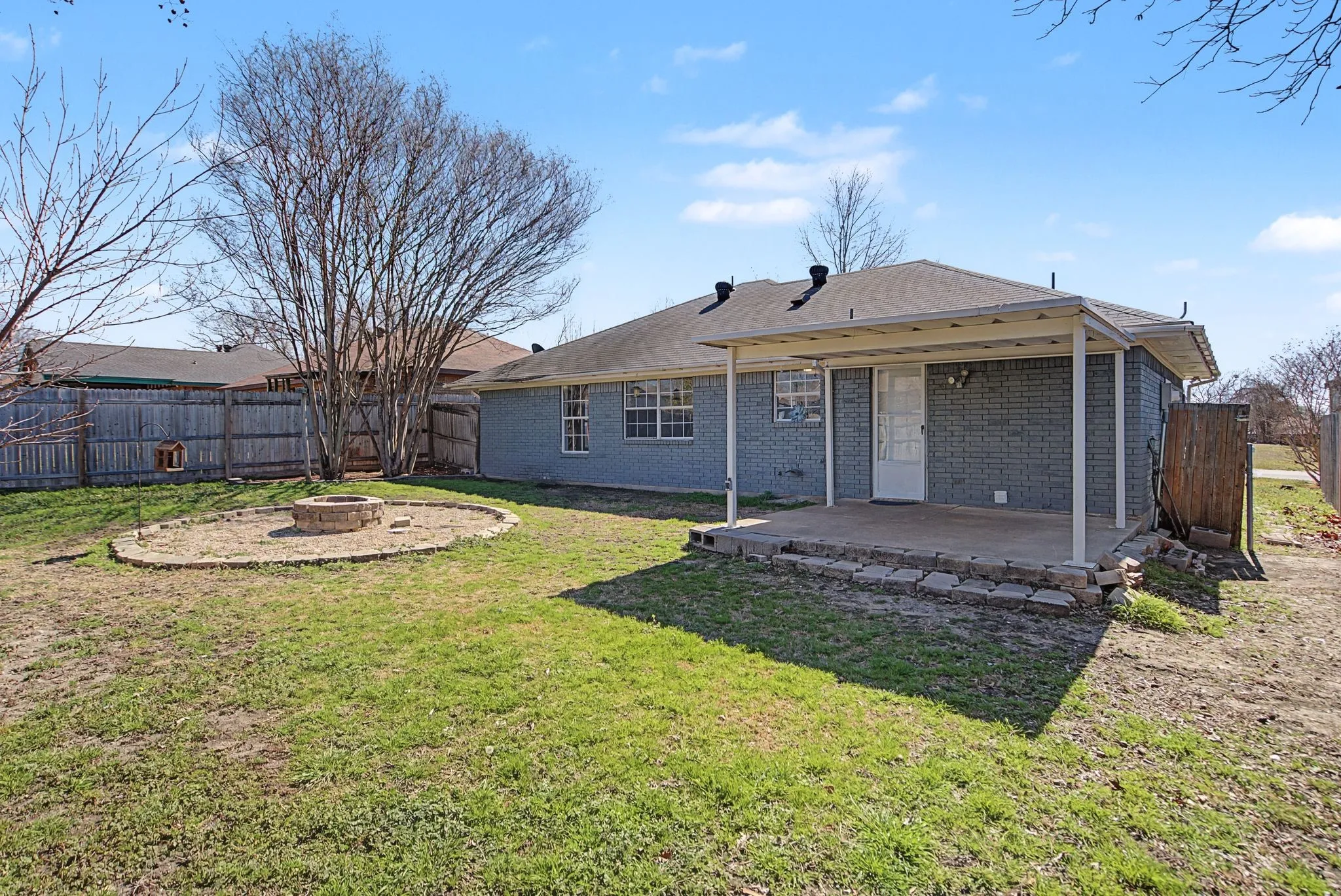 Single Family Residence For Rent in Collin County , 114 Prairie Creek Circle, Princeton, Texas 75407, 3 Bedroom, 1 Bathroom, Garage spaces, 1,043 Sqft, built in 1994, mls#21405036, Real Estate Agent in Princeton, Homes For Rent in Collin county, Homes For Rent in Princeton, Realtor in Princeton Texas, Real Estate Brokerage Independent Realty Texas, Luminita Cordes Realtor