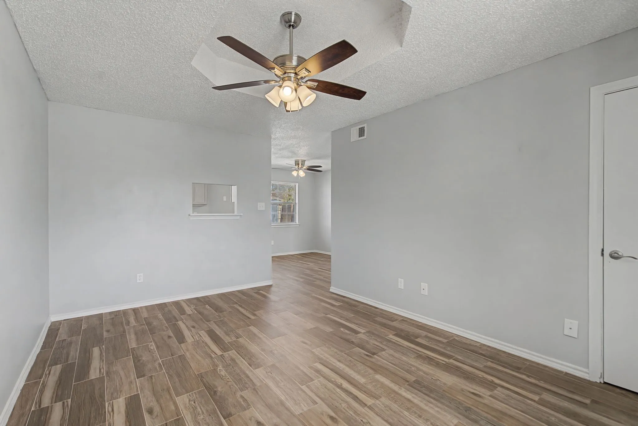 Single Family Residence For Rent in Collin County , 114 Prairie Creek Circle, Princeton, Texas 75407, 3 Bedroom, 1 Bathroom, Garage spaces, 1,043 Sqft, built in 1994, mls#21405036, Real Estate Agent in Princeton, Homes For Rent in Collin county, Homes For Rent in Princeton, Realtor in Princeton Texas, Real Estate Brokerage Independent Realty Texas, Luminita Cordes Realtor