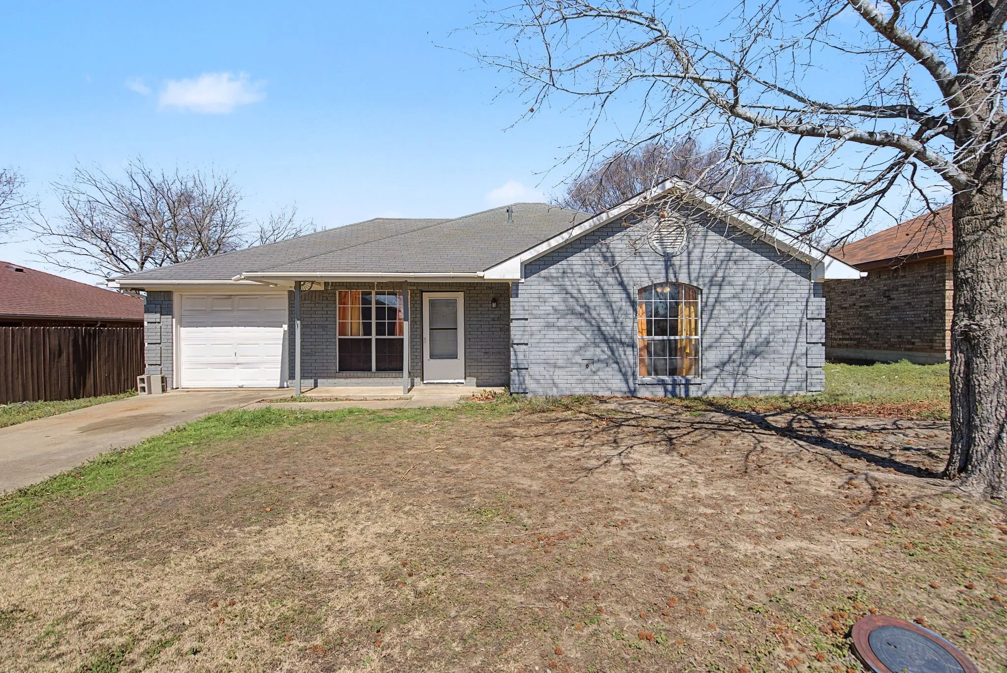 Single Family Residence For Rent in Collin County , 114 Prairie Creek Circle, Princeton, Texas 75407, 3 Bedroom, 1 Bathroom, Garage spaces, 1,043 Sqft, built in 1994, mls#21405036, Real Estate Agent in Princeton, Homes For Rent in Collin county, Homes For Rent in Princeton, Realtor in Princeton Texas, Real Estate Brokerage Independent Realty Texas, Luminita Cordes Realtor