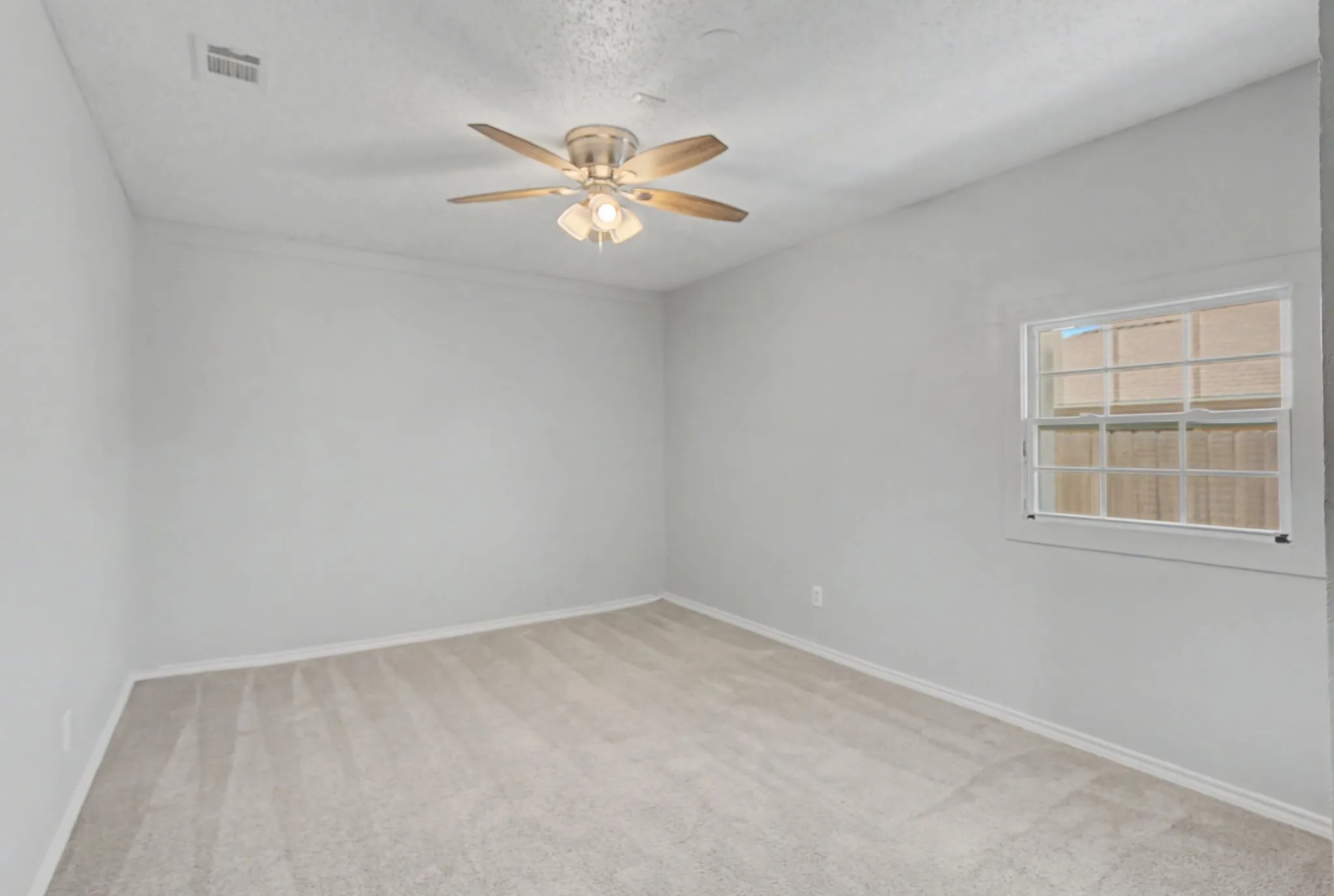 Single Family Residence For Rent in Collin County , 114 Prairie Creek Circle, Princeton, Texas 75407, 3 Bedroom, 1 Bathroom, Garage spaces, 1,043 Sqft, built in 1994, mls#21405036, Real Estate Agent in Princeton, Homes For Rent in Collin county, Homes For Rent in Princeton, Realtor in Princeton Texas, Real Estate Brokerage Independent Realty Texas, Luminita Cordes Realtor