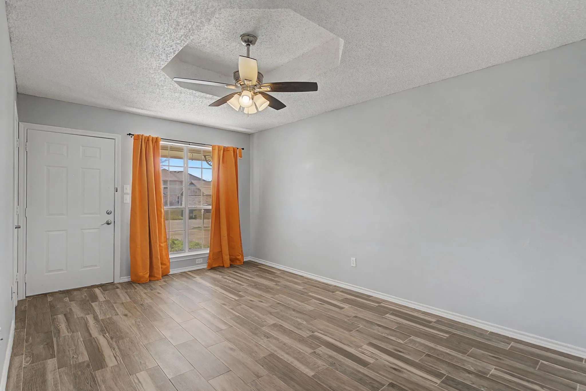Single Family Residence For Rent in Collin County , 114 Prairie Creek Circle, Princeton, Texas 75407, 3 Bedroom, 1 Bathroom, Garage spaces, 1,043 Sqft, built in 1994, mls#21405036, Real Estate Agent in Princeton, Homes For Rent in Collin county, Homes For Rent in Princeton, Realtor in Princeton Texas, Real Estate Brokerage Independent Realty Texas, Luminita Cordes Realtor