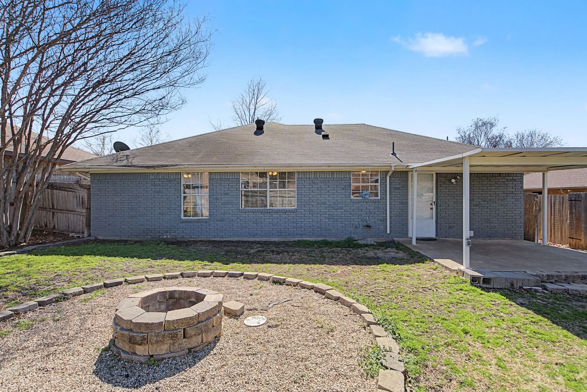 Single Family Residence For Rent in Collin County , 114 Prairie Creek Circle, Princeton, Texas 75407, 3 Bedroom, 1 Bathroom, Garage spaces, 1,043 Sqft, built in 1994, mls#21405036, Real Estate Agent in Princeton, Homes For Rent in Collin county, Homes For Rent in Princeton, Realtor in Princeton Texas, Real Estate Brokerage Independent Realty Texas, Luminita Cordes Realtor