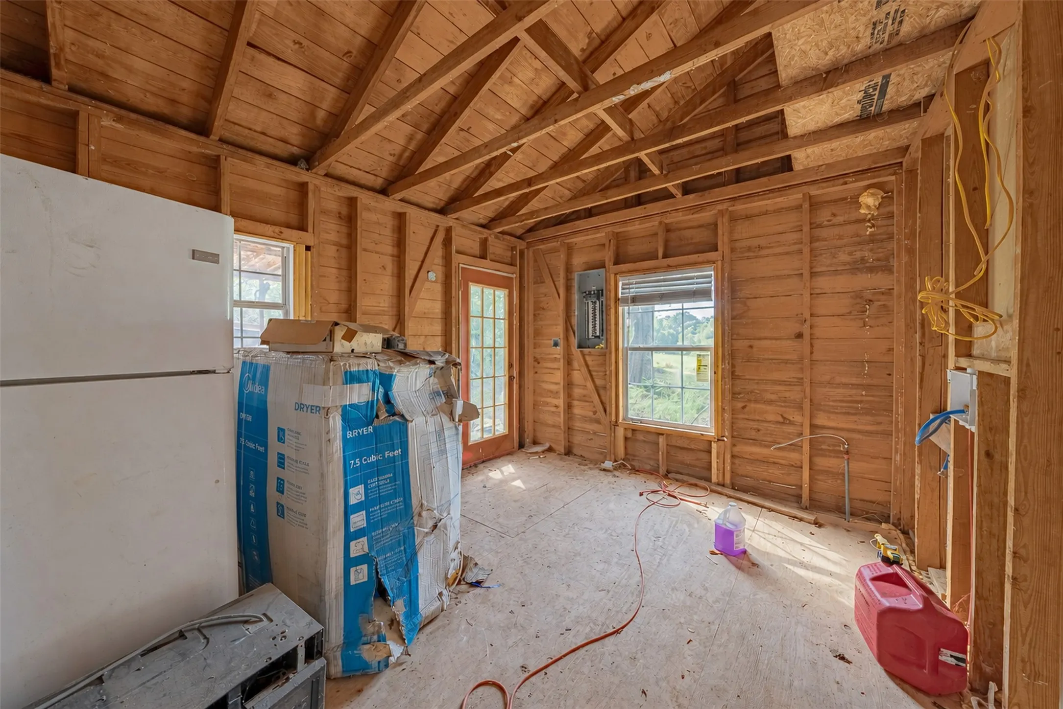 Single Family Residence For Sale in Anderson County , 5700 E State Highway 294, Elkhart, Texas 75839, 2 Bedroom, 1 Bathroom, Garage spaces, 1,120 Sqft, built in 1920, mls#21404996, Real Estate Agent in Elkhart, Homes For Sale in Anderson county, Homes For Sale in Elkhart, Realtor in Elkhart Texas, Real Estate Brokerage Independent Realty Texas, Luminita Cordes Realtor