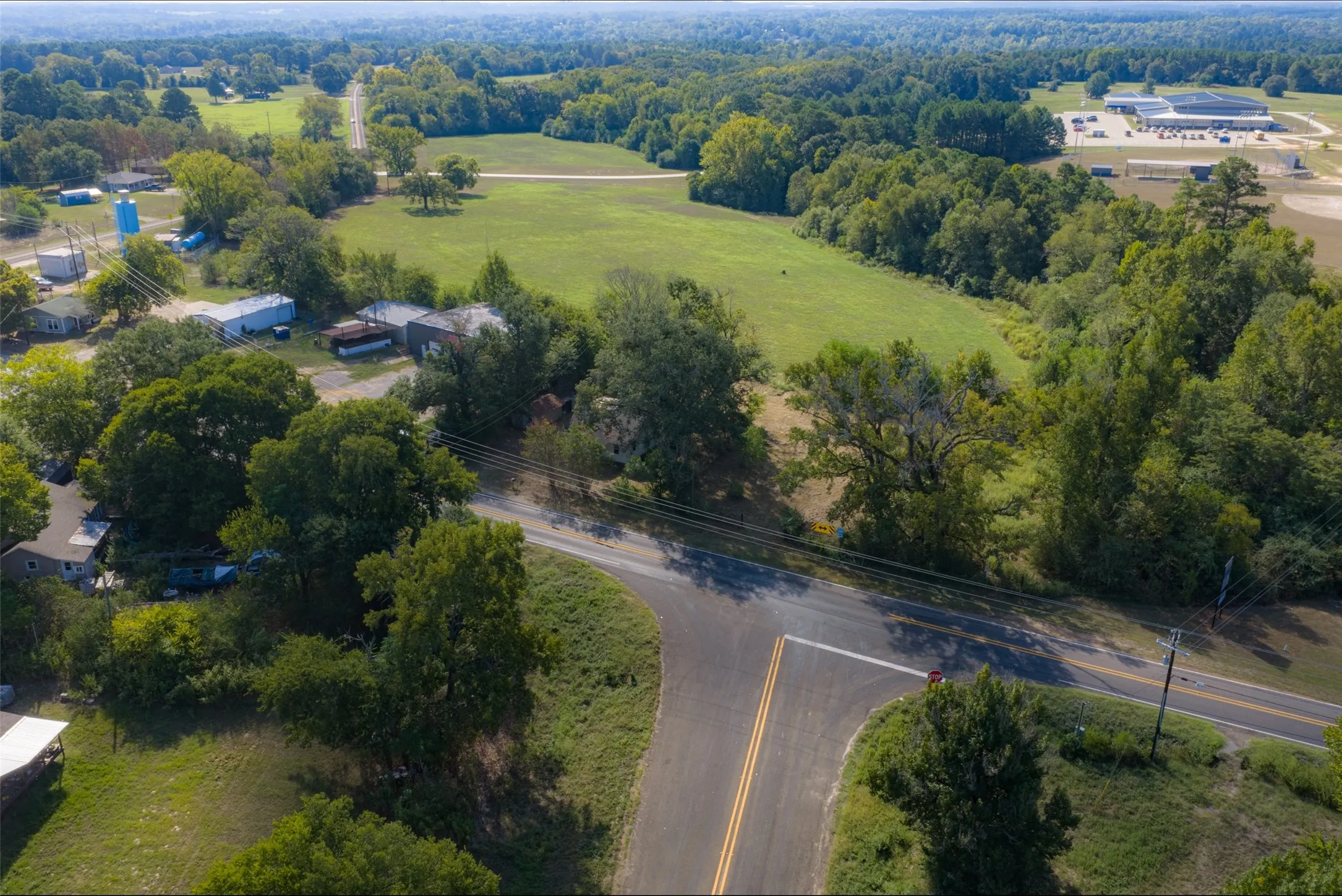 Single Family Residence For Sale in Anderson County , 5700 E State Highway 294, Elkhart, Texas 75839, 2 Bedroom, 1 Bathroom, Garage spaces, 1,120 Sqft, built in 1920, mls#21404996, Real Estate Agent in Elkhart, Homes For Sale in Anderson county, Homes For Sale in Elkhart, Realtor in Elkhart Texas, Real Estate Brokerage Independent Realty Texas, Luminita Cordes Realtor