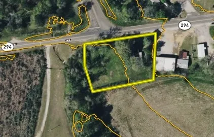 Single Family Residence For Sale in Anderson County , 5700 E State Highway 294, Elkhart, Texas 75839, 2 Bedroom, 1 Bathroom, Garage spaces, 1,120 Sqft, built in 1920, mls#21404996, Real Estate Agent in Elkhart, Homes For Sale in Anderson county, Homes For Sale in Elkhart, Realtor in Elkhart Texas, Real Estate Brokerage Independent Realty Texas, Luminita Cordes Realtor