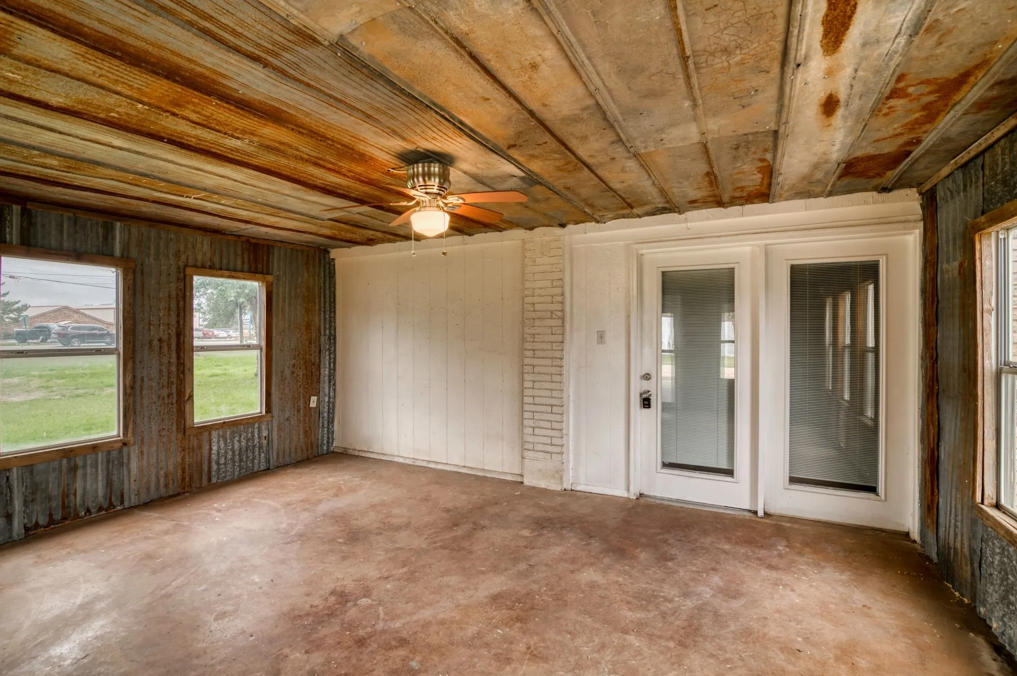 Single Family Residence For Rent in Hood County , 3800 Acton Highway, Granbury, Texas 76049, 3 Bedroom, 3 Bathroom, Garage spaces, 1,788 Sqft, built in 1964, mls#21405061, Real Estate Agent in Granbury, Homes For Rent in Hood county, Homes For Rent in Granbury, Realtor in Granbury Texas, Real Estate Brokerage Independent Realty Texas, Luminita Cordes Realtor