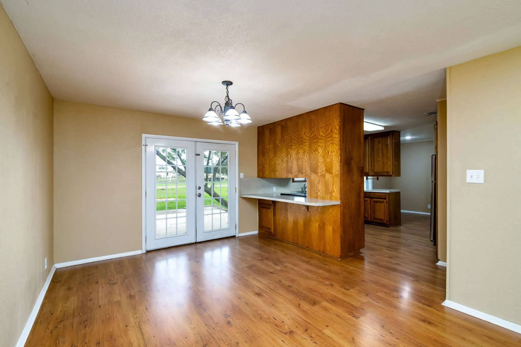 Single Family Residence For Rent in Hood County , 3800 Acton Highway, Granbury, Texas 76049, 3 Bedroom, 3 Bathroom, Garage spaces, 1,788 Sqft, built in 1964, mls#21405061, Real Estate Agent in Granbury, Homes For Rent in Hood county, Homes For Rent in Granbury, Realtor in Granbury Texas, Real Estate Brokerage Independent Realty Texas, Luminita Cordes Realtor
