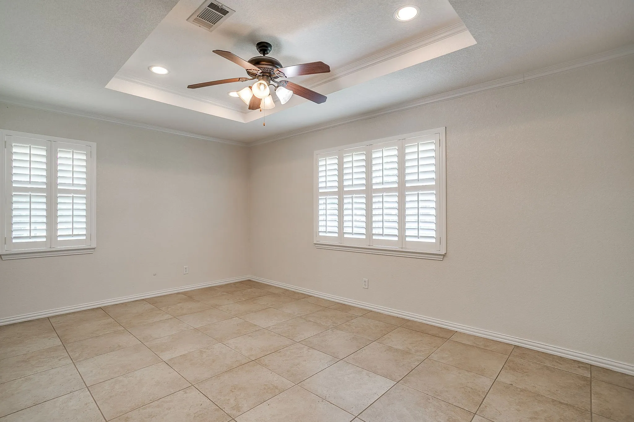 Farm For Sale in Parker County , 2196 Old Agnes Road, Weatherford, Texas 76088, 3 Bedroom, 3 Bathroom, Garage spaces, 2,700 Sqft, built in 1965, mls#21405062, Real Estate Agent in Weatherford, Homes For Sale in Parker county, Homes For Sale in Weatherford, Realtor in Weatherford Texas, Real Estate Brokerage Independent Realty Texas, Luminita Cordes Realtor