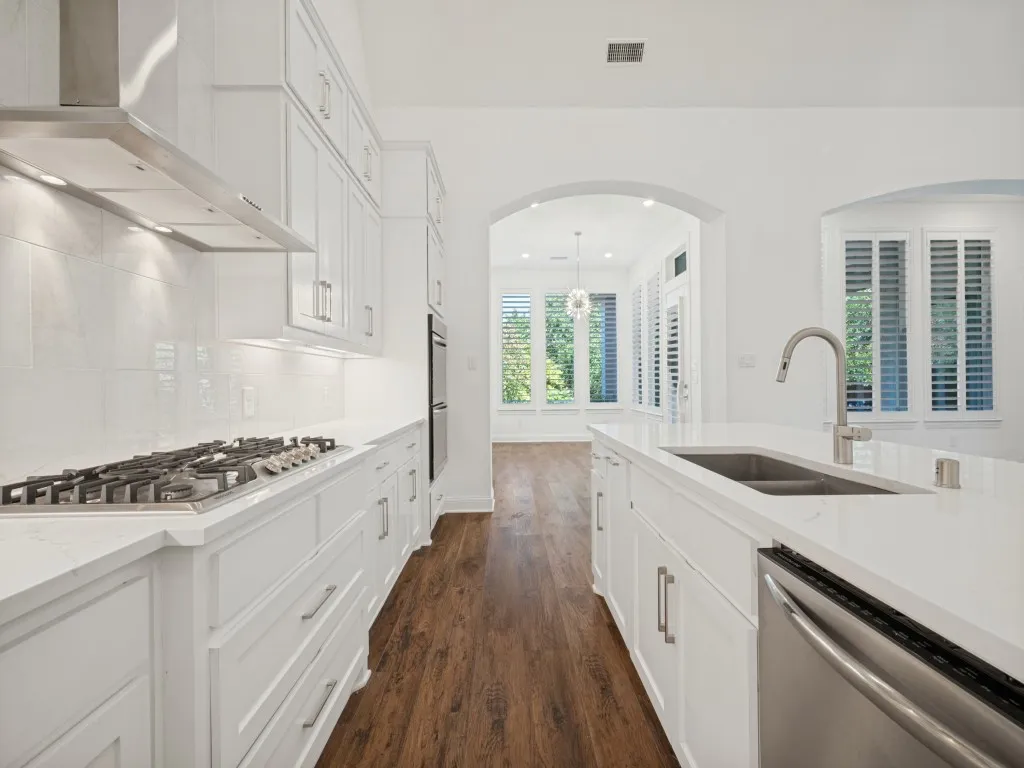 Single Family Residence For Sale in Denton County , 9901 Boulder Point Road, Little Elm, Texas 75068, 4 Bedroom, 4 Bathroom, 3 Garage spaces, 3,551 Sqft, built in 2021, mls#21401655, Real Estate Agent in Little Elm, Homes For Sale in Denton county, Homes For Sale in Little Elm, Realtor in Little Elm Texas, Real Estate Brokerage Independent Realty Texas, Luminita Cordes Realtor