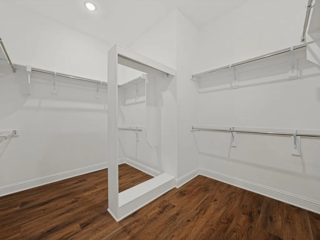 Single Family Residence For Sale in Denton County , 9901 Boulder Point Road, Little Elm, Texas 75068, 4 Bedroom, 4 Bathroom, 3 Garage spaces, 3,551 Sqft, built in 2021, mls#21401655, Real Estate Agent in Little Elm, Homes For Sale in Denton county, Homes For Sale in Little Elm, Realtor in Little Elm Texas, Real Estate Brokerage Independent Realty Texas, Luminita Cordes Realtor