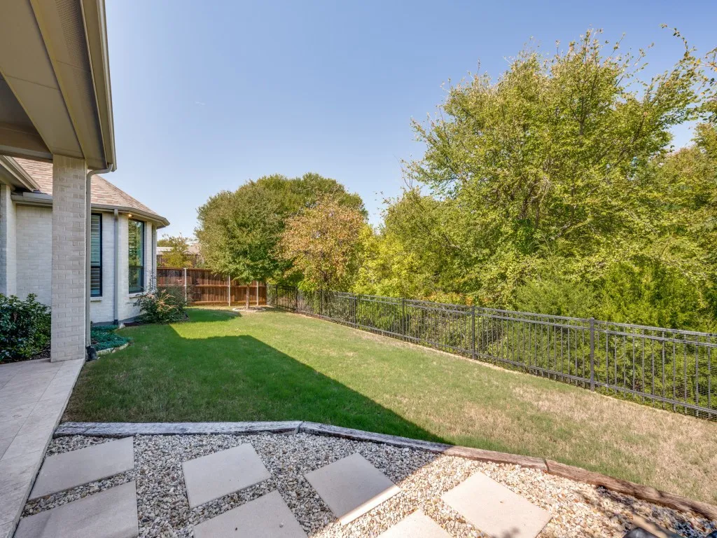 Single Family Residence For Sale in Denton County , 9901 Boulder Point Road, Little Elm, Texas 75068, 4 Bedroom, 4 Bathroom, 3 Garage spaces, 3,551 Sqft, built in 2021, mls#21401655, Real Estate Agent in Little Elm, Homes For Sale in Denton county, Homes For Sale in Little Elm, Realtor in Little Elm Texas, Real Estate Brokerage Independent Realty Texas, Luminita Cordes Realtor