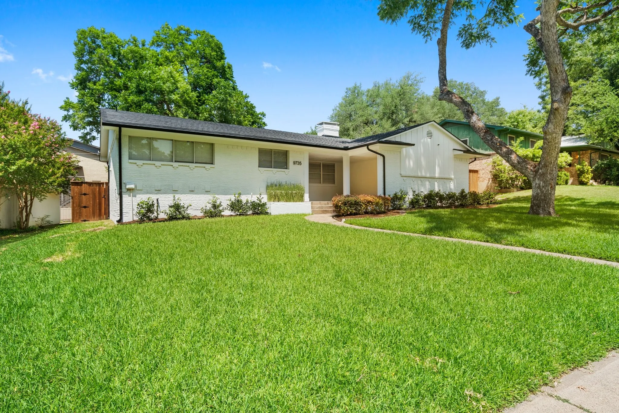 Single Family Residence For Rent