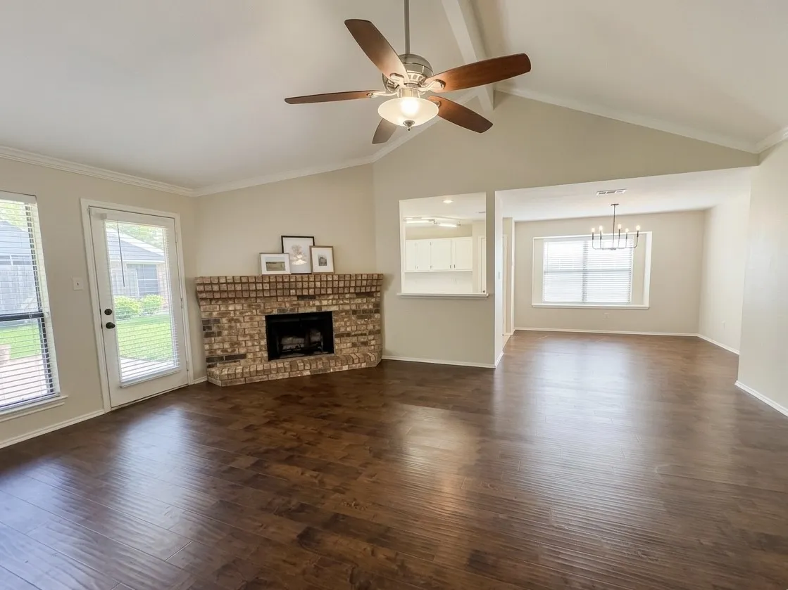 Single Family Residence For Rent in Denton County , 5028 Coker Drive, Flower Mound, Texas 75028, 3 Bedroom, 2 Bathroom, 2 Garage spaces, 1,475 Sqft, built in 1986, mls#21405069, Real Estate Agent in Flower Mound, Homes For Rent in Denton county, Homes For Rent in Flower Mound, Realtor in Flower Mound Texas, Real Estate Brokerage Independent Realty Texas, Luminita Cordes Realtor