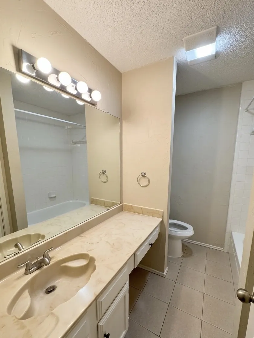 Single Family Residence For Rent in Denton County , 5028 Coker Drive, Flower Mound, Texas 75028, 3 Bedroom, 2 Bathroom, 2 Garage spaces, 1,475 Sqft, built in 1986, mls#21405069, Real Estate Agent in Flower Mound, Homes For Rent in Denton county, Homes For Rent in Flower Mound, Realtor in Flower Mound Texas, Real Estate Brokerage Independent Realty Texas, Luminita Cordes Realtor