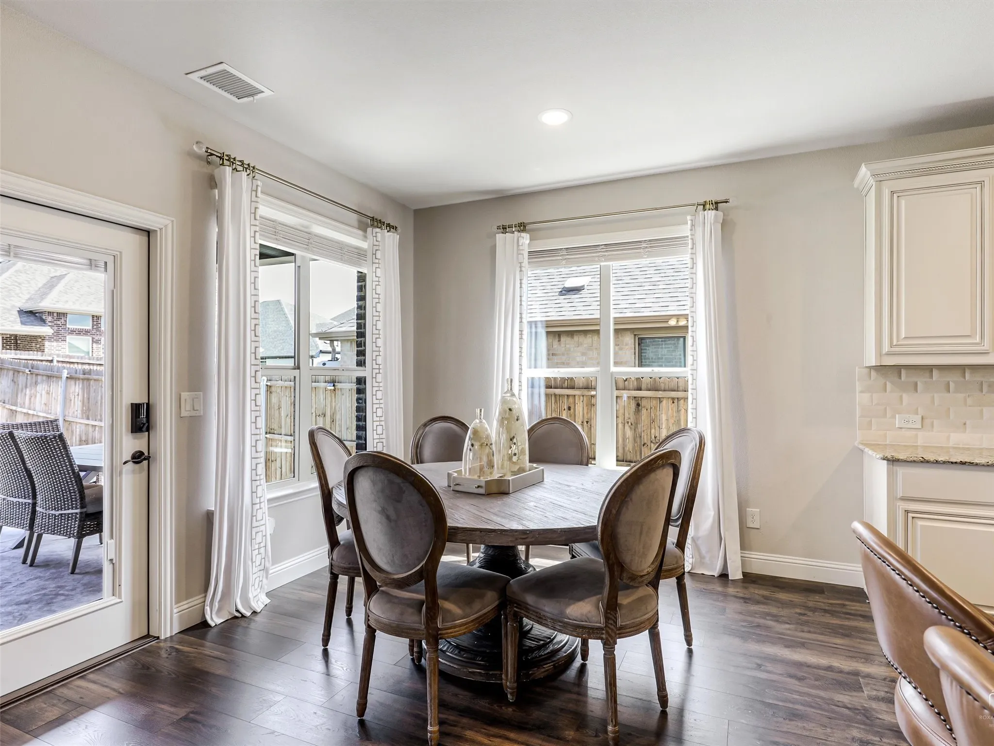 Single Family Residence For Rent in Collin County , 1216 Tree Shadow Lane, Anna, Texas 75409, 4 Bedroom, 3 Bathroom, 3 Garage spaces, 3,034 Sqft, built in 2022, mls#21405007, Real Estate Agent in Anna, Homes For Rent in Collin county, Homes For Rent in Anna, Realtor in Anna Texas, Real Estate Brokerage Independent Realty Texas, Luminita Cordes Realtor