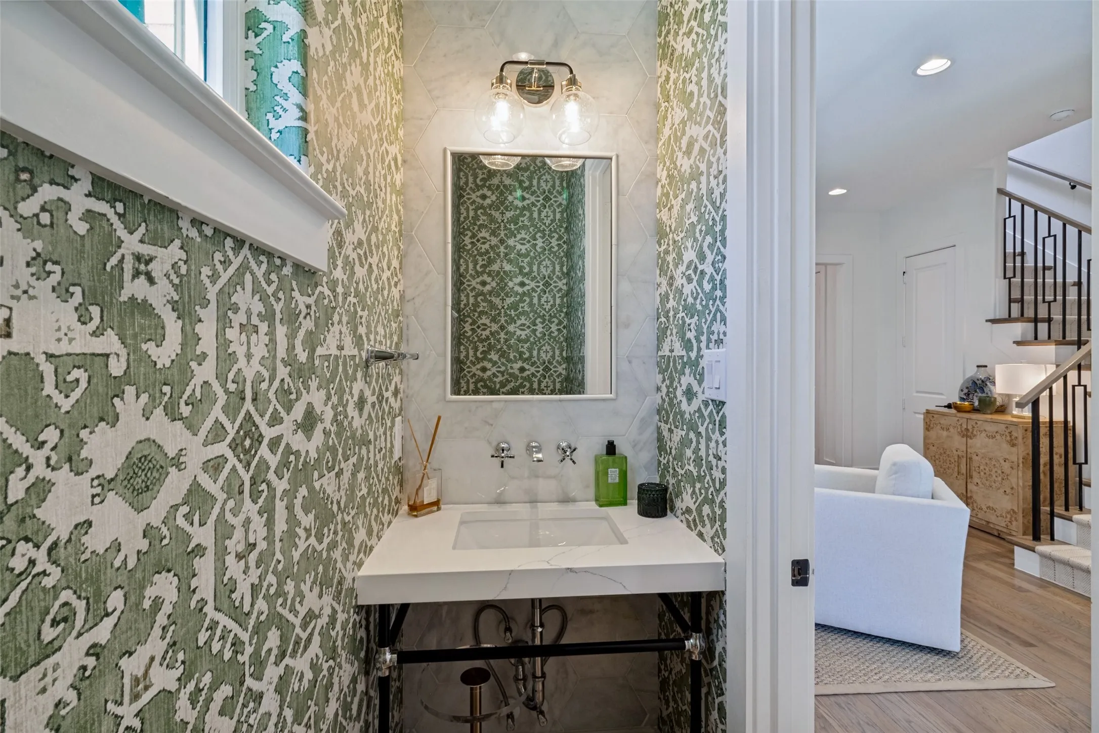 Single Family Residence For Sale in Dallas County , 5613 Ellsworth Avenue, Dallas, Texas 75206, 3 Bedroom, 4 Bathroom, 2 Garage spaces, 2,697 Sqft, built in 2020, mls#21404842, Real Estate Agent in Dallas, Homes For Sale in Dallas county, Homes For Sale in Dallas, Realtor in Dallas Texas, Real Estate Brokerage Independent Realty Texas, Luminita Cordes Realtor