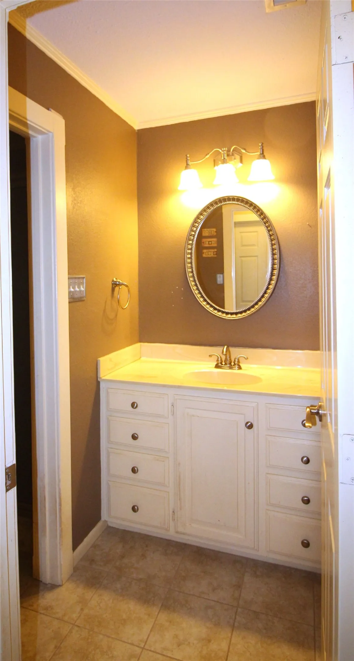 Guest bath