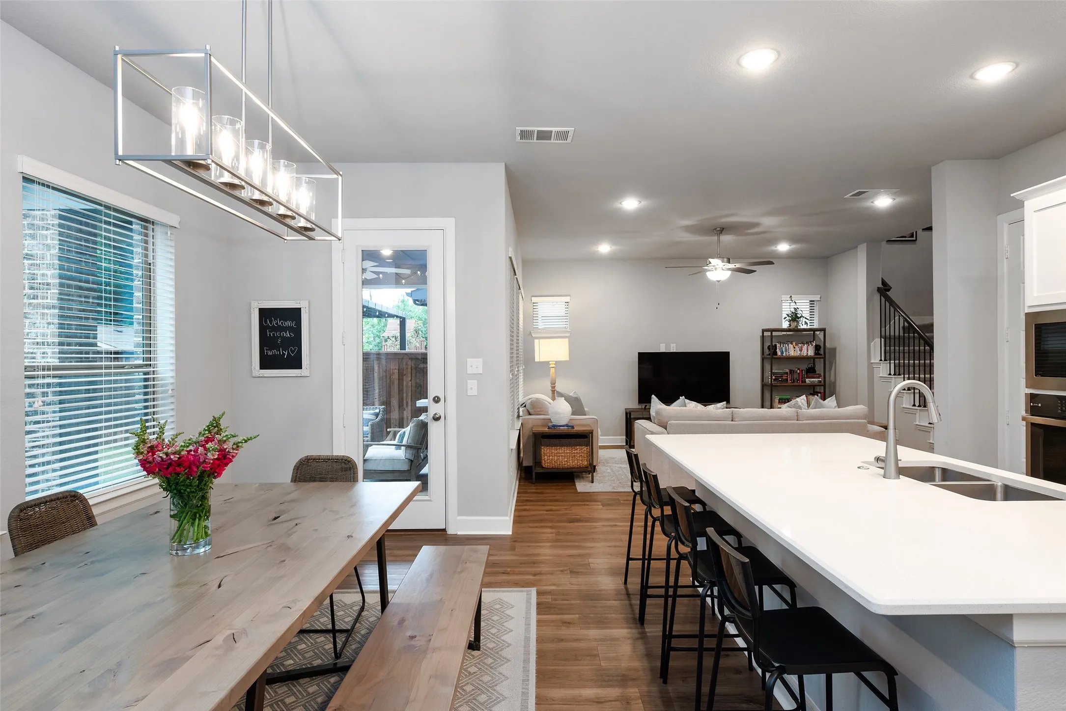 Single Family Residence For Rent in Dallas County , 3436 Evening Petal Lane, Dallas, Texas 75229, 4 Bedroom, 4 Bathroom, 2 Garage spaces, 2,597 Sqft, built in 2021, mls#21405053, Real Estate Agent in Dallas, Homes For Rent in Dallas county, Homes For Rent in Dallas, Realtor in Dallas Texas, Real Estate Brokerage Independent Realty Texas, Luminita Cordes Realtor