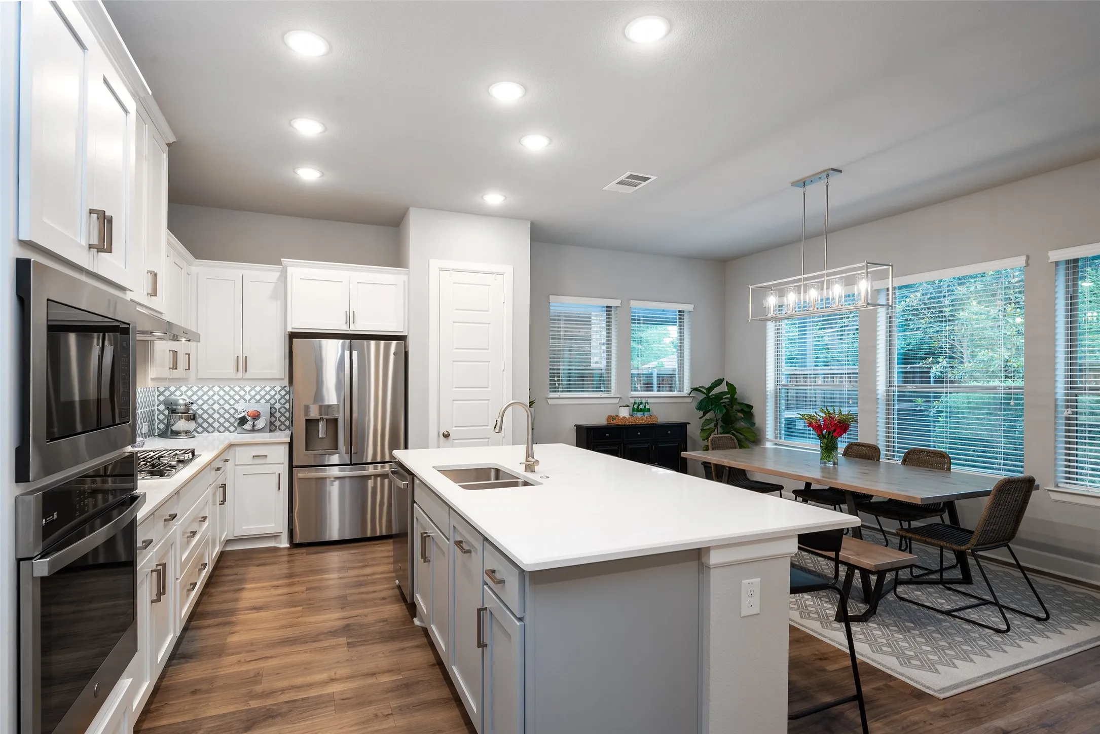 Single Family Residence For Rent in Dallas County , 3436 Evening Petal Lane, Dallas, Texas 75229, 4 Bedroom, 4 Bathroom, 2 Garage spaces, 2,597 Sqft, built in 2021, mls#21405053, Real Estate Agent in Dallas, Homes For Rent in Dallas county, Homes For Rent in Dallas, Realtor in Dallas Texas, Real Estate Brokerage Independent Realty Texas, Luminita Cordes Realtor