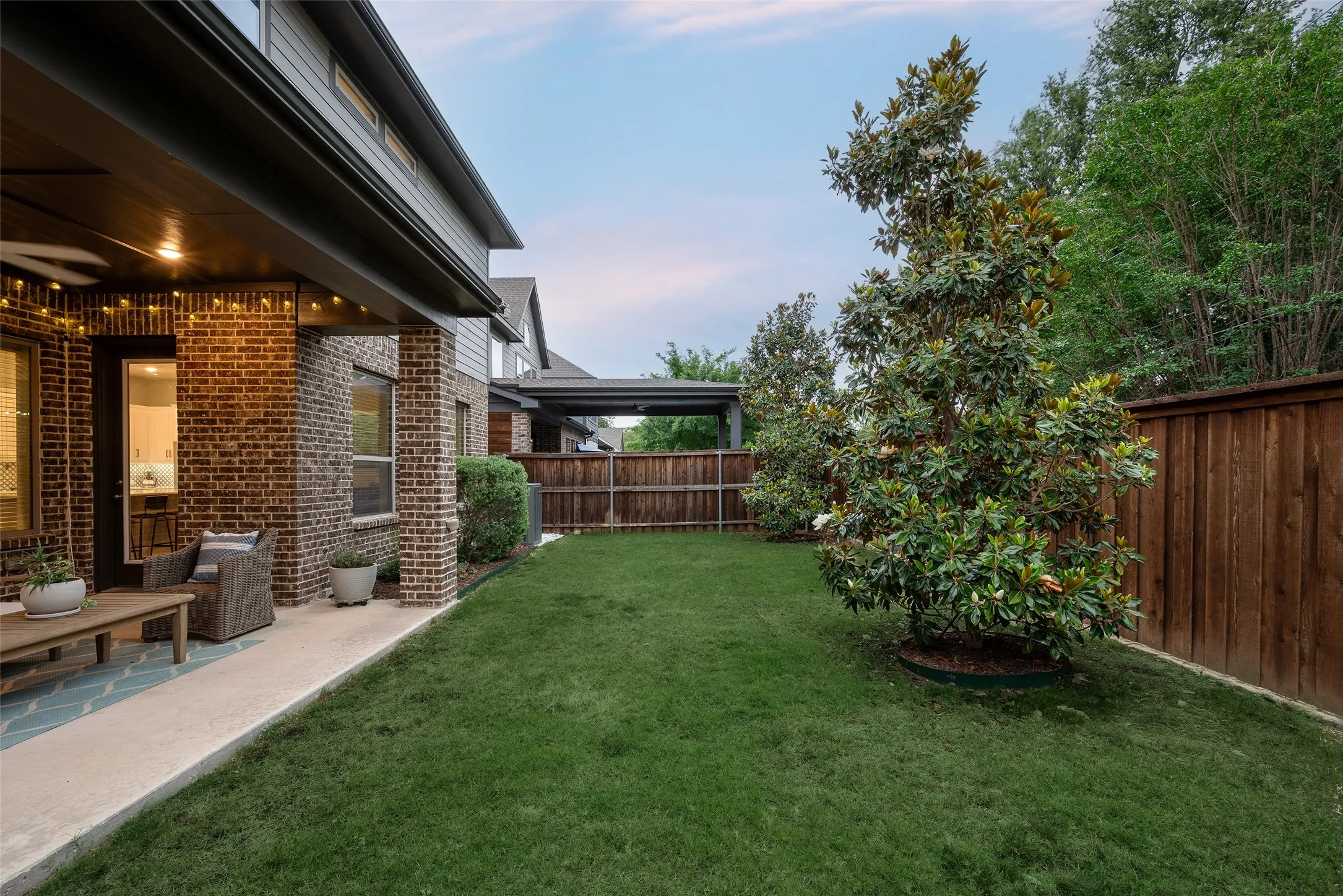 Single Family Residence For Rent in Dallas County , 3436 Evening Petal Lane, Dallas, Texas 75229, 4 Bedroom, 4 Bathroom, 2 Garage spaces, 2,597 Sqft, built in 2021, mls#21405053, Real Estate Agent in Dallas, Homes For Rent in Dallas county, Homes For Rent in Dallas, Realtor in Dallas Texas, Real Estate Brokerage Independent Realty Texas, Luminita Cordes Realtor