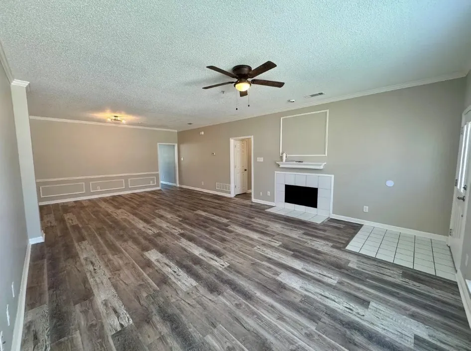 Townhouse For Rent in Collin County , 3500 E Park Boulevard 18, Plano, Texas 75074, 3 Bedroom, 2 Bathroom, Garage spaces, 8,092 Sqft, built in 1994, mls#21404850, Real Estate Agent in Plano, Homes For Rent in Collin county, Homes For Rent in Plano, Realtor in Plano Texas, Real Estate Brokerage Independent Realty Texas, Luminita Cordes Realtor