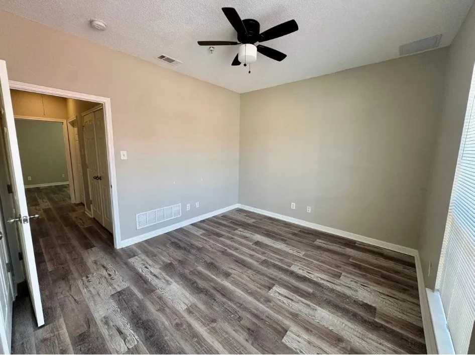 Townhouse For Rent in Collin County , 3500 E Park Boulevard 18, Plano, Texas 75074, 3 Bedroom, 2 Bathroom, Garage spaces, 8,092 Sqft, built in 1994, mls#21404850, Real Estate Agent in Plano, Homes For Rent in Collin county, Homes For Rent in Plano, Realtor in Plano Texas, Real Estate Brokerage Independent Realty Texas, Luminita Cordes Realtor