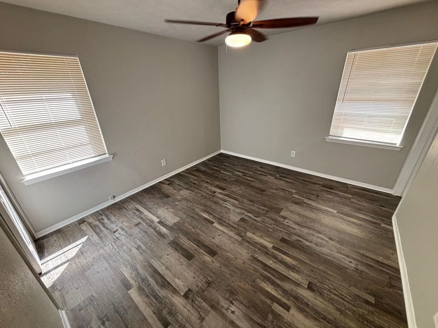 Single Family Residence For Rent in Dallas County , 2522 Cunningham Street, Irving, Texas 75062, 4 Bedroom, 3 Bathroom, Garage spaces, 1,862 Sqft, built in 1961, mls#21405077, Real Estate Agent in Irving, Homes For Rent in Dallas county, Homes For Rent in Irving, Realtor in Irving Texas, Real Estate Brokerage Independent Realty Texas, Luminita Cordes Realtor