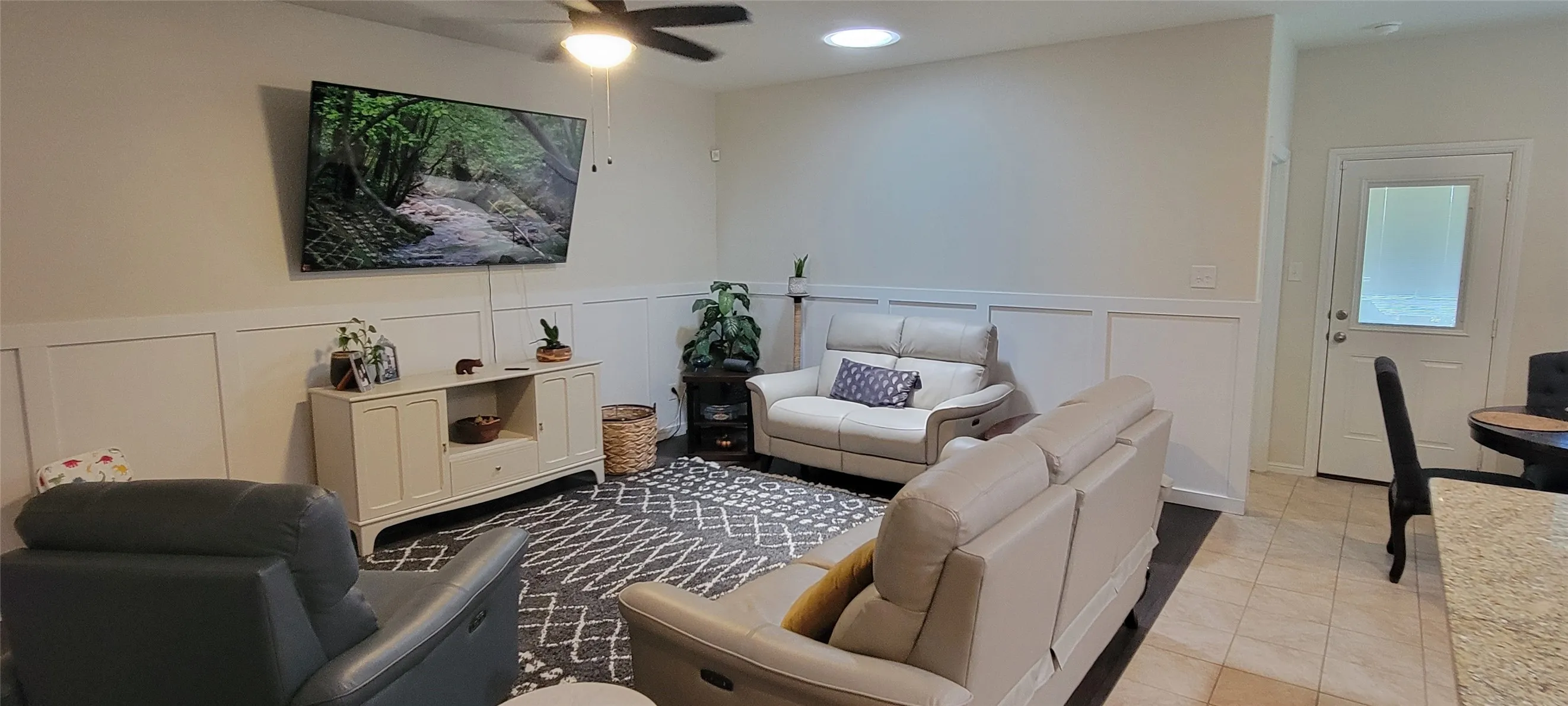 Single Family Residence For Rent in Tarrant County , 10017 Clemmons Road, Fort Worth, Texas 76108, 4 Bedroom, 2 Bathroom, 2 Garage spaces, 1,772 Sqft, built in 2019, mls#21405095, Real Estate Agent in Fort Worth, Homes For Rent in Tarrant county, Homes For Rent in Fort Worth, Realtor in Fort Worth Texas, Real Estate Brokerage Independent Realty Texas, Luminita Cordes Realtor
