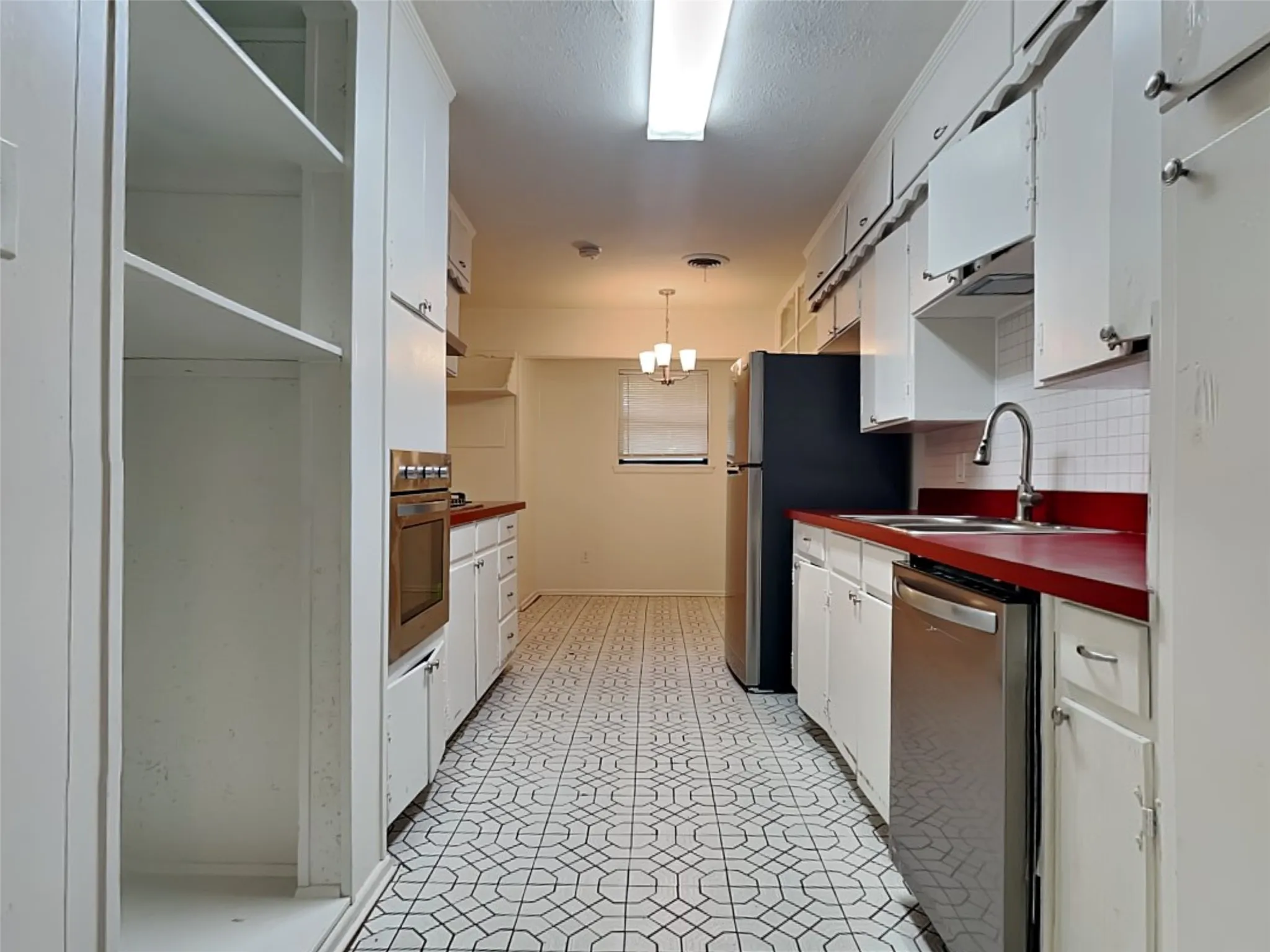 Single Family Residence For Rent in Tarrant County , 605 Thompson Drive, Saginaw, Texas 76179, 3 Bedroom, 2 Bathroom, 2 Garage spaces, 1,292 Sqft, built in 1965, mls#21405085, Real Estate Agent in Saginaw, Homes For Rent in Tarrant county, Homes For Rent in Saginaw, Realtor in Saginaw Texas, Real Estate Brokerage Independent Realty Texas, Luminita Cordes Realtor
