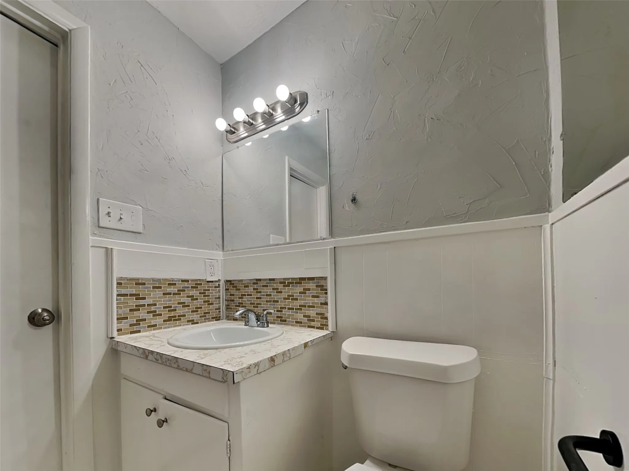 Single Family Residence For Rent in Tarrant County , 605 Thompson Drive, Saginaw, Texas 76179, 3 Bedroom, 2 Bathroom, 2 Garage spaces, 1,292 Sqft, built in 1965, mls#21405085, Real Estate Agent in Saginaw, Homes For Rent in Tarrant county, Homes For Rent in Saginaw, Realtor in Saginaw Texas, Real Estate Brokerage Independent Realty Texas, Luminita Cordes Realtor