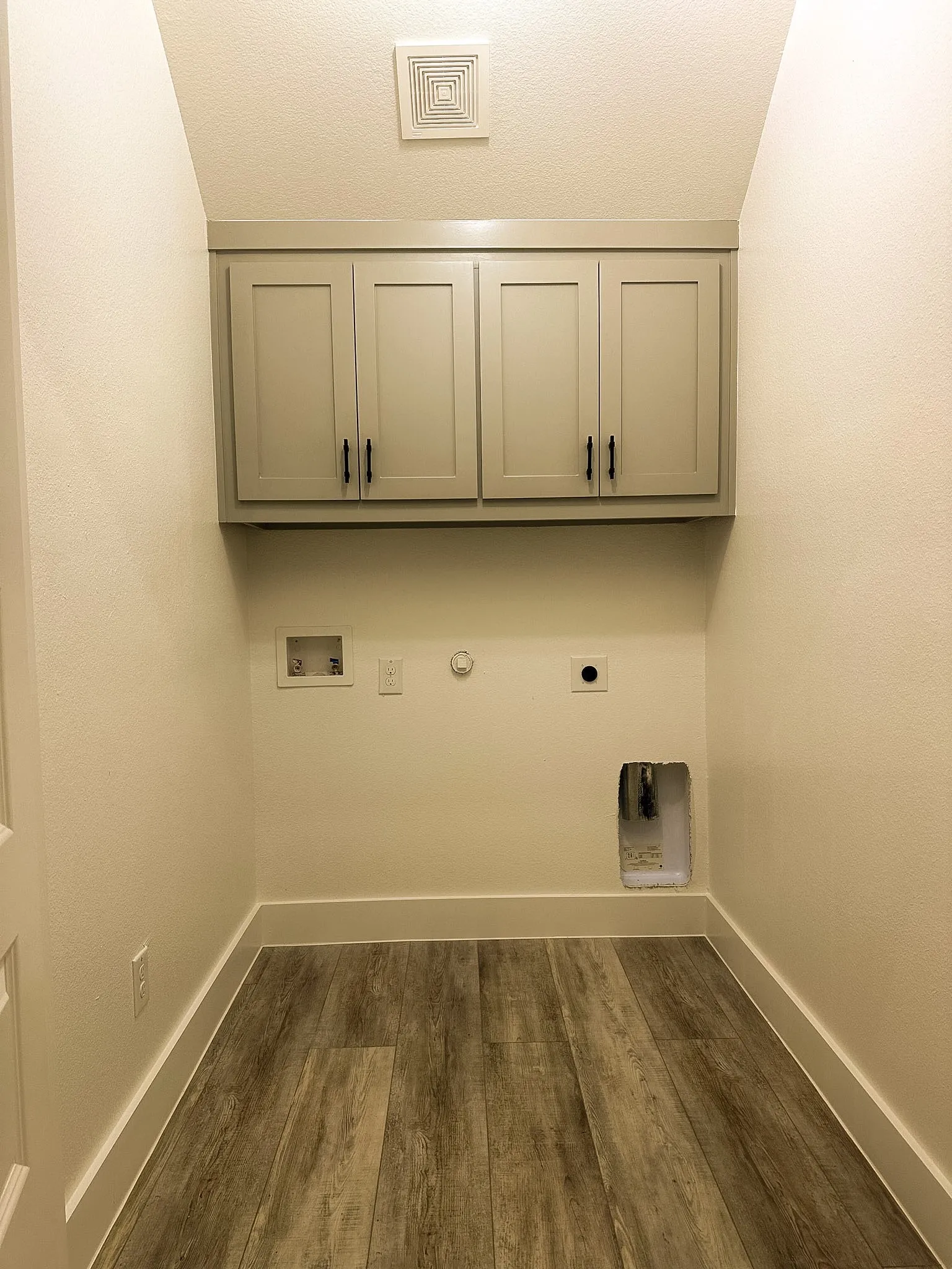 Single Family Residence For Sale in Hunt County , 199 SEAGROVE Lane, Quinlan, Texas 75474, 3 Bedroom, 2 Bathroom, Garage spaces, 1,307 Sqft, built in 2026, mls#21404820, Real Estate Agent in Quinlan, Homes For Sale in Hunt county, Homes For Sale in Quinlan, Realtor in Quinlan Texas, Real Estate Brokerage Independent Realty Texas, Luminita Cordes Realtor