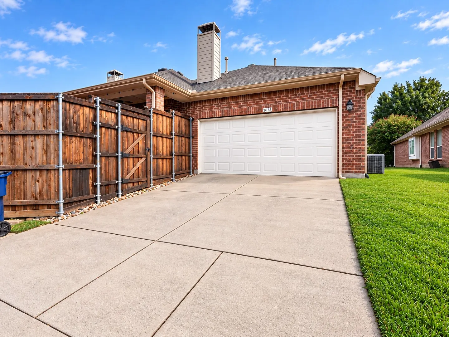 Single Family Residence For Sale in Denton County , 3078 Camden Bluff Road, Frisco, Texas 75034, 3 Bedroom, 2 Bathroom, 2 Garage spaces, 2,248 Sqft, built in 2010, mls#21405104, Real Estate Agent in Frisco, Homes For Sale in Denton county, Homes For Sale in Frisco, Realtor in Frisco Texas, Real Estate Brokerage Independent Realty Texas, Luminita Cordes Realtor