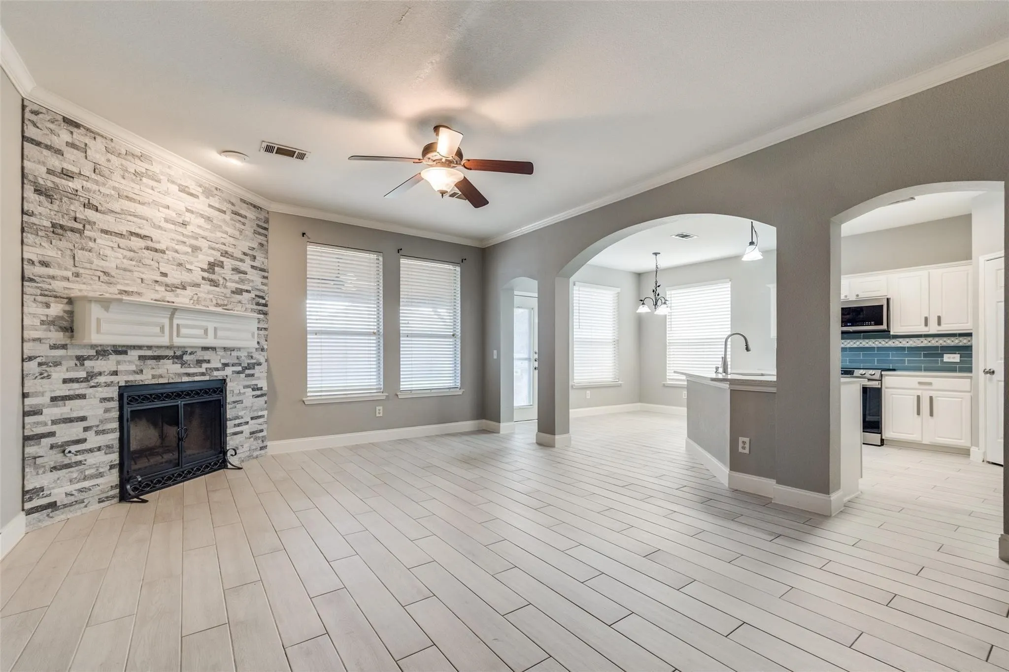 Single Family Residence For Rent in Denton County , 1625 Mallard Drive, Corinth, Texas 76210, 3 Bedroom, 2 Bathroom, 2 Garage spaces, 2,186 Sqft, built in 1998, mls#21403586, Real Estate Agent in Corinth, Homes For Rent in Denton county, Homes For Rent in Corinth, Realtor in Corinth Texas, Real Estate Brokerage Independent Realty Texas, Luminita Cordes Realtor