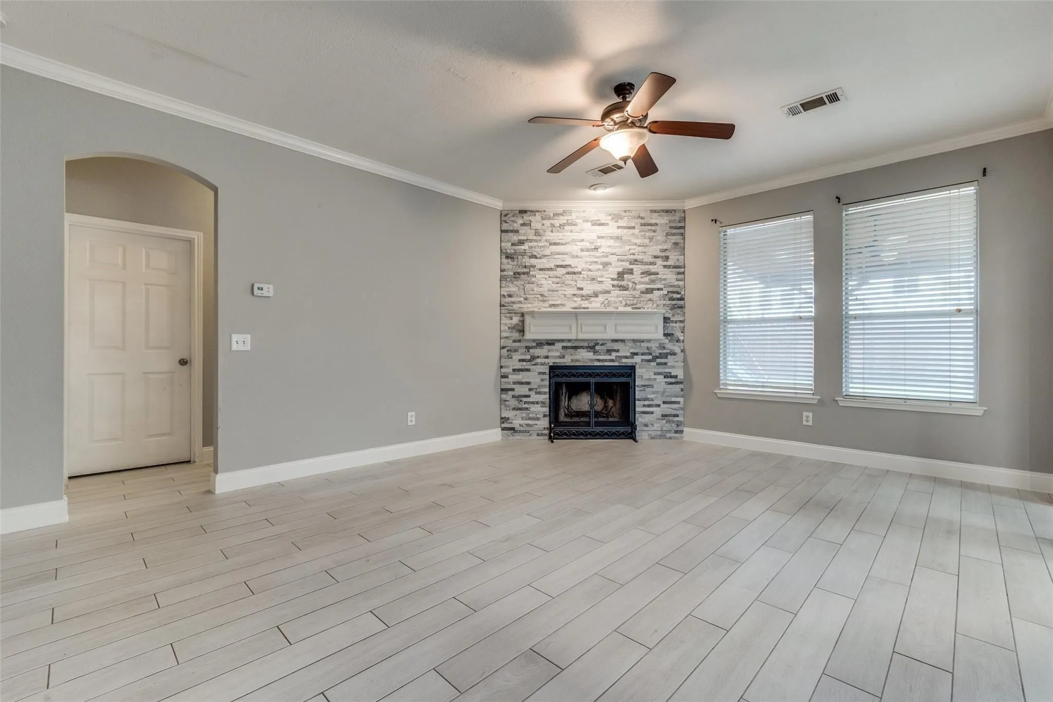 Single Family Residence For Rent in Denton County , 1625 Mallard Drive, Corinth, Texas 76210, 3 Bedroom, 2 Bathroom, 2 Garage spaces, 2,186 Sqft, built in 1998, mls#21403586, Real Estate Agent in Corinth, Homes For Rent in Denton county, Homes For Rent in Corinth, Realtor in Corinth Texas, Real Estate Brokerage Independent Realty Texas, Luminita Cordes Realtor