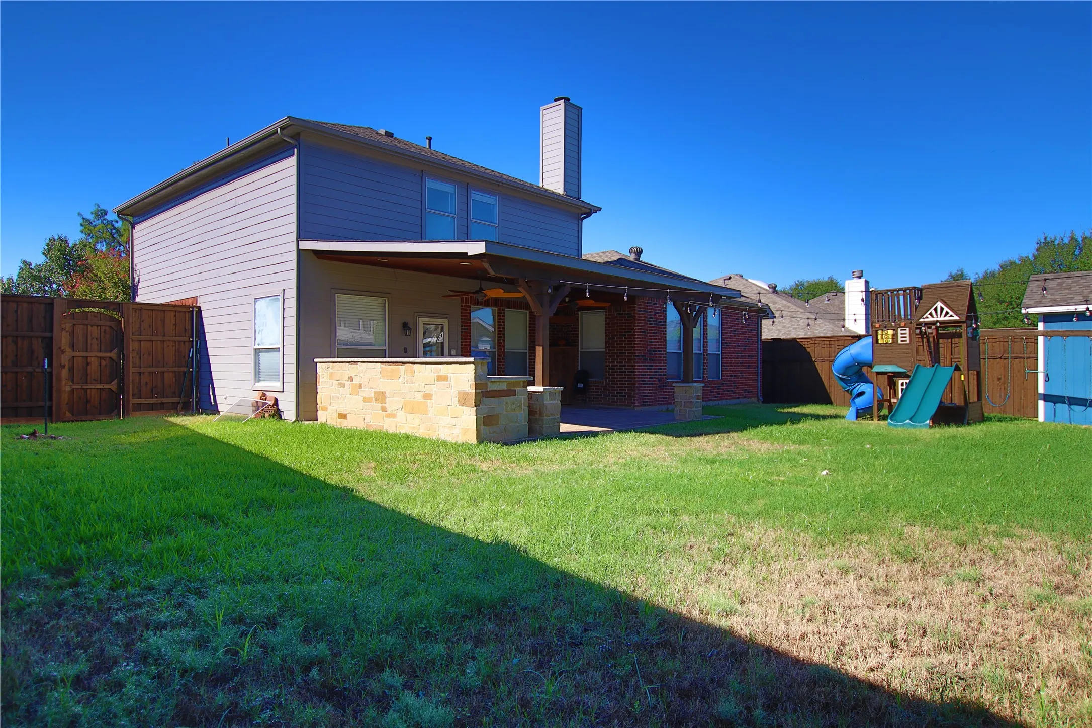 Single Family Residence For Rent in Denton County , 1625 Mallard Drive, Corinth, Texas 76210, 3 Bedroom, 2 Bathroom, 2 Garage spaces, 2,186 Sqft, built in 1998, mls#21403586, Real Estate Agent in Corinth, Homes For Rent in Denton county, Homes For Rent in Corinth, Realtor in Corinth Texas, Real Estate Brokerage Independent Realty Texas, Luminita Cordes Realtor