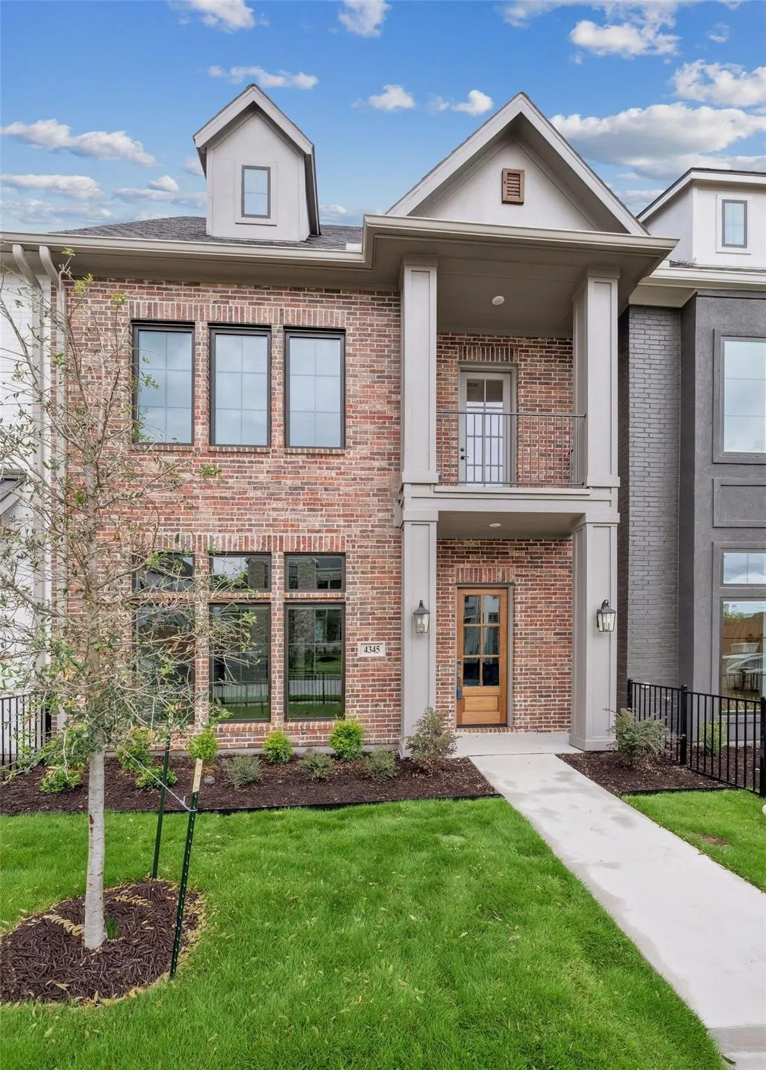 Townhouse For Rent in Denton County , 4345 Corn Husk Drive, Frisco, Texas 75033, 3 Bedroom, 3 Bathroom, 2 Garage spaces, 2,460 Sqft, built in 2025, mls#21403610, Real Estate Agent in Frisco, Homes For Rent in Denton county, Homes For Rent in Frisco, Realtor in Frisco Texas, Real Estate Brokerage Independent Realty Texas, Luminita Cordes Realtor