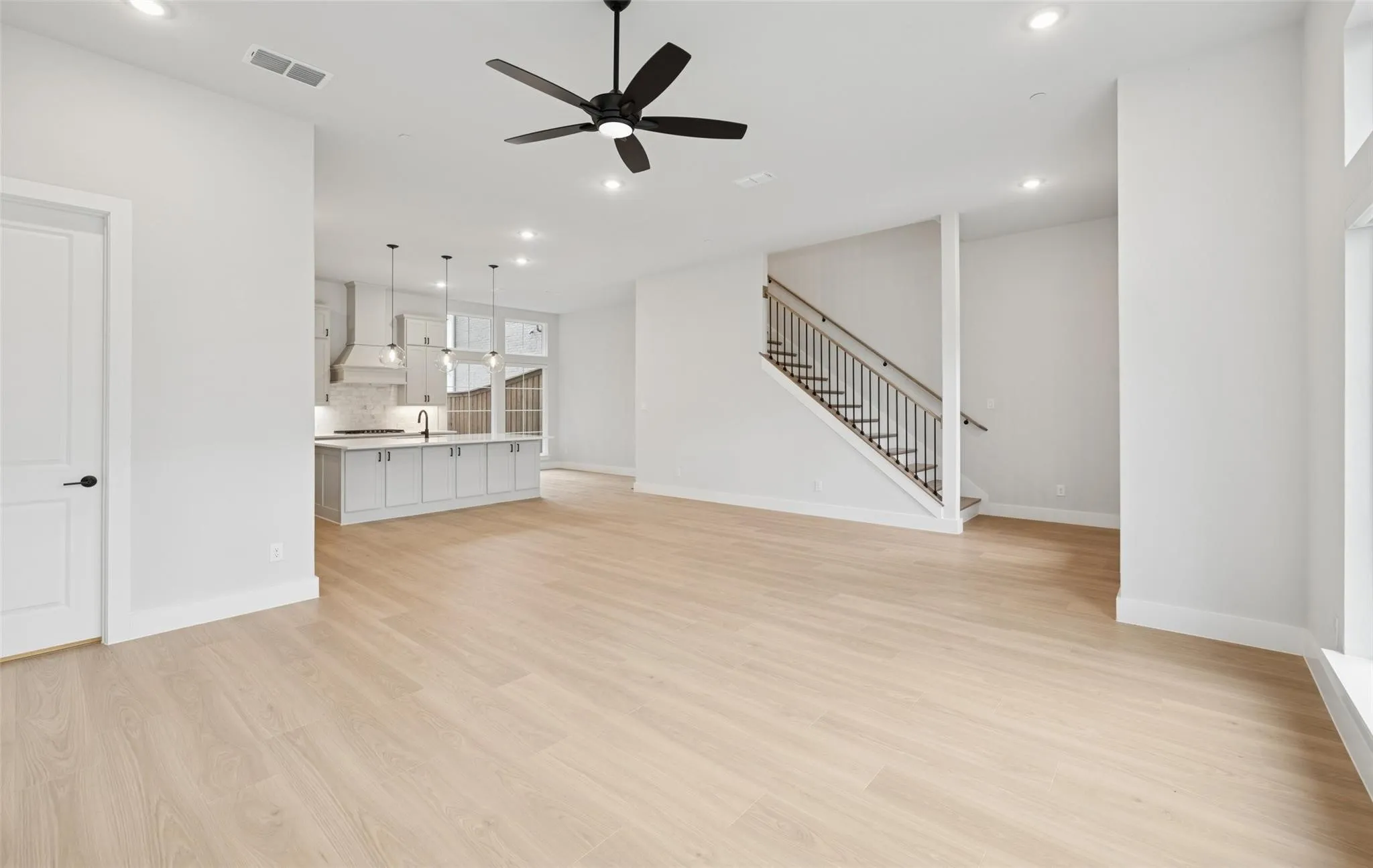 Townhouse For Rent in Denton County , 4345 Corn Husk Drive, Frisco, Texas 75033, 3 Bedroom, 3 Bathroom, 2 Garage spaces, 2,460 Sqft, built in 2025, mls#21403610, Real Estate Agent in Frisco, Homes For Rent in Denton county, Homes For Rent in Frisco, Realtor in Frisco Texas, Real Estate Brokerage Independent Realty Texas, Luminita Cordes Realtor