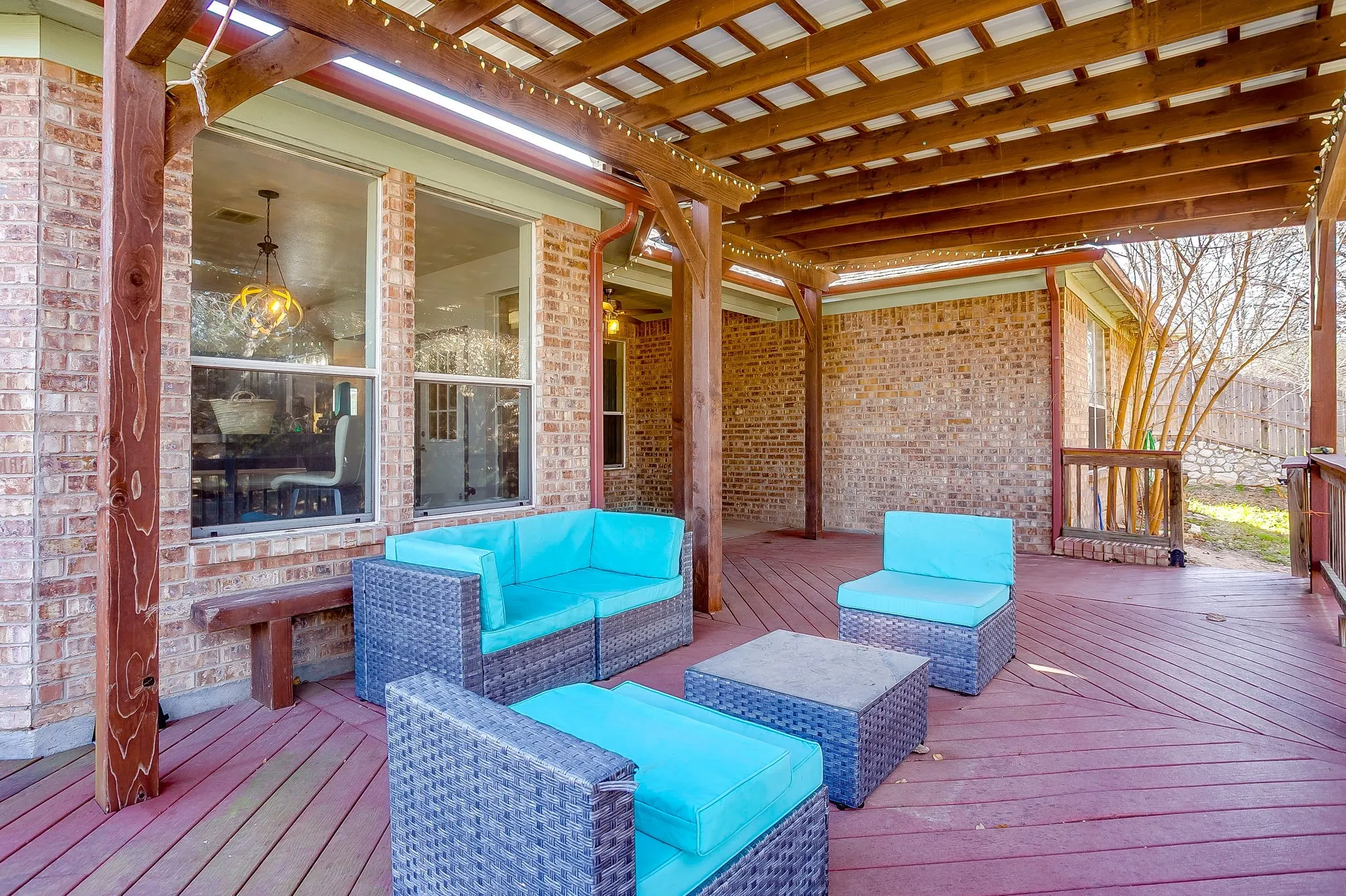 Single Family Residence For Sale in Parker County , 2226 Creek Side Drive, Weatherford, Texas 76087, 3 Bedroom, 2 Bathroom, 2 Garage spaces, 2,015 Sqft, built in 2003, mls#21404290, Real Estate Agent in Weatherford, Homes For Sale in Parker county, Homes For Sale in Weatherford, Realtor in Weatherford Texas, Real Estate Brokerage Independent Realty Texas, Luminita Cordes Realtor