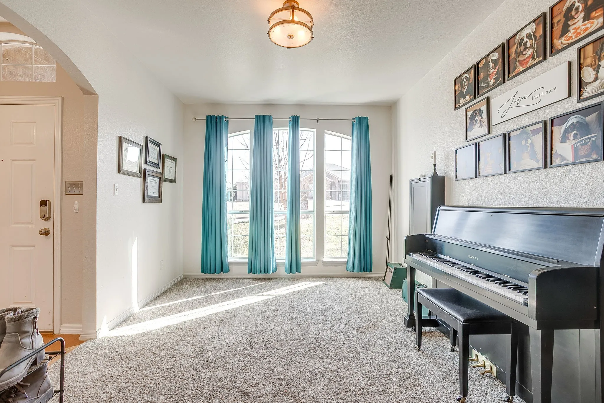 Single Family Residence For Sale in Parker County , 2226 Creek Side Drive, Weatherford, Texas 76087, 3 Bedroom, 2 Bathroom, 2 Garage spaces, 2,015 Sqft, built in 2003, mls#21404290, Real Estate Agent in Weatherford, Homes For Sale in Parker county, Homes For Sale in Weatherford, Realtor in Weatherford Texas, Real Estate Brokerage Independent Realty Texas, Luminita Cordes Realtor